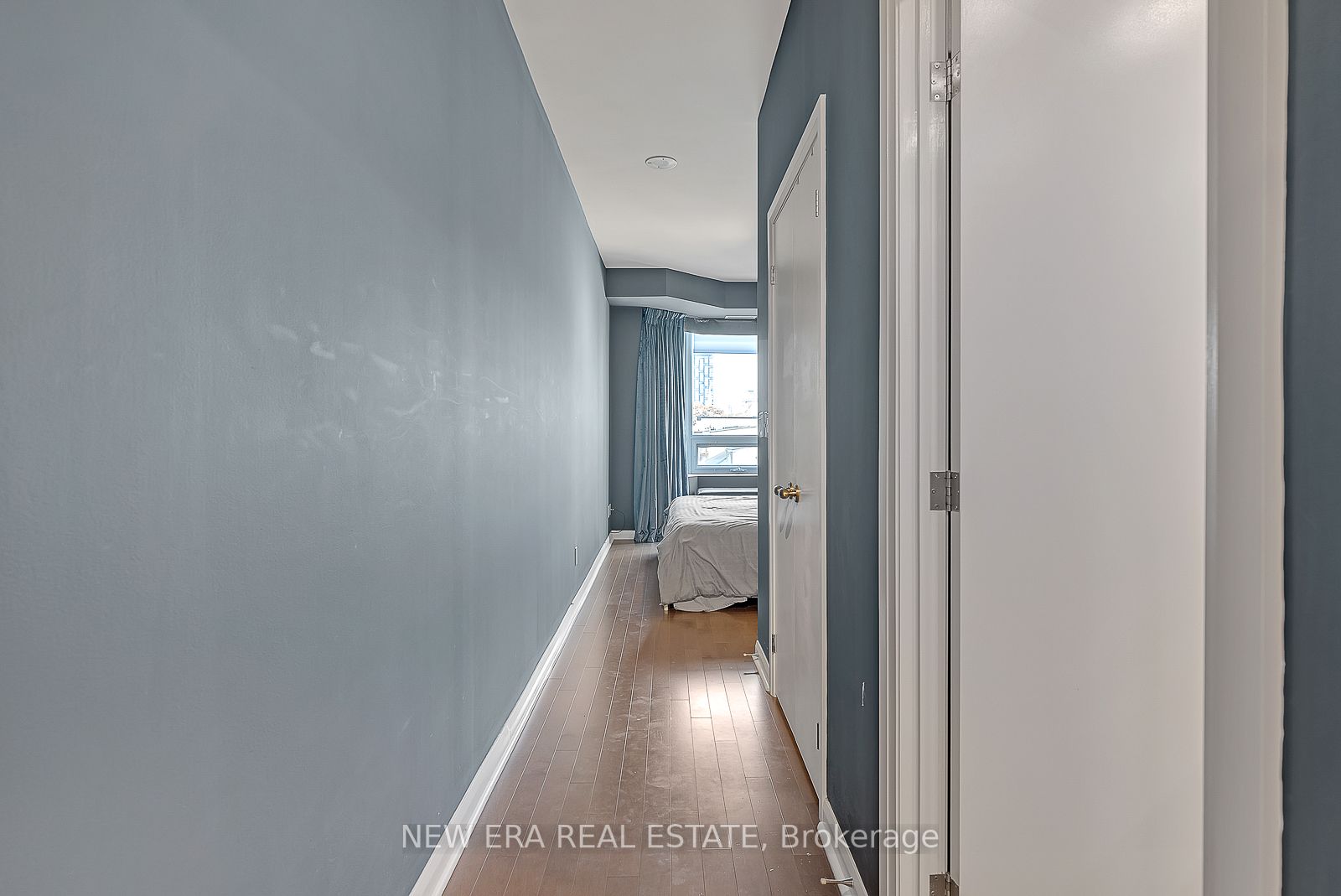 18 Beverley St, #506