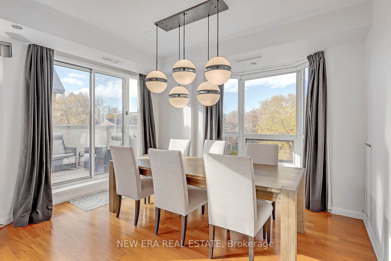 18 Beverley St, #506