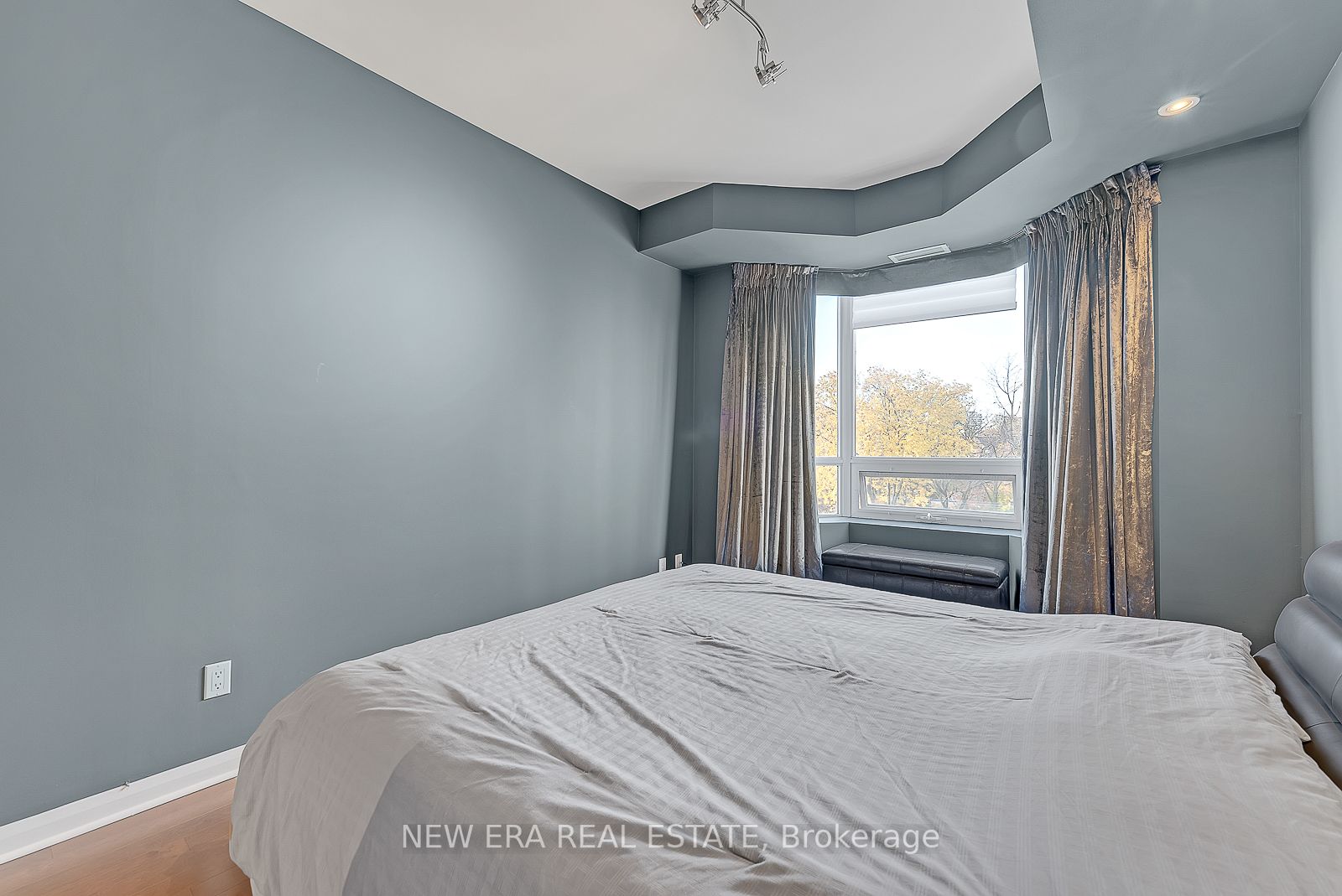 18 Beverley St, #506
