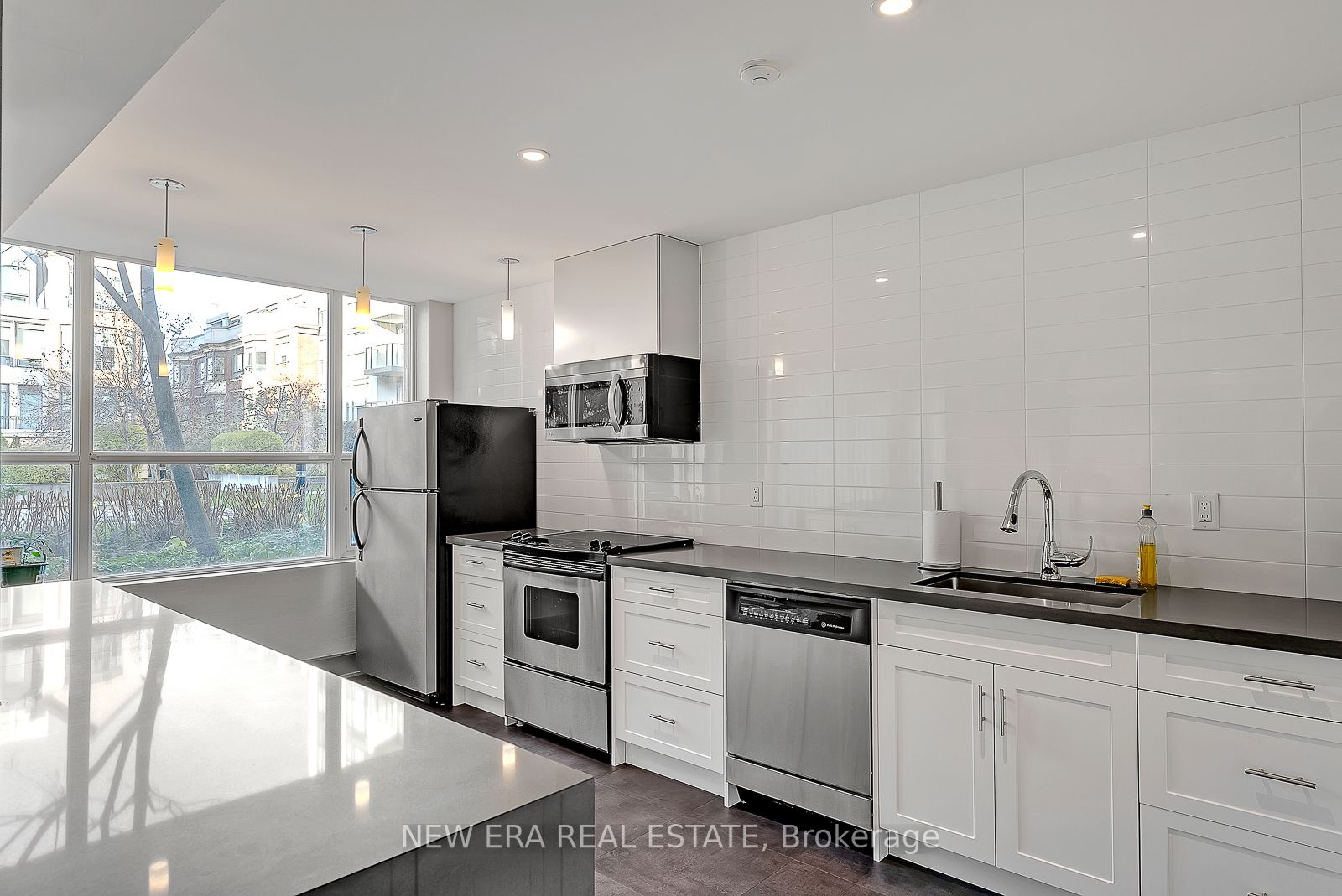 18 Beverley St, #506