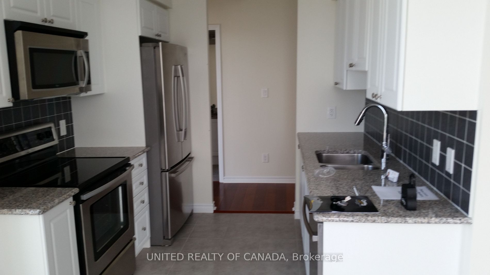 35 Hollywood Ave, #2306