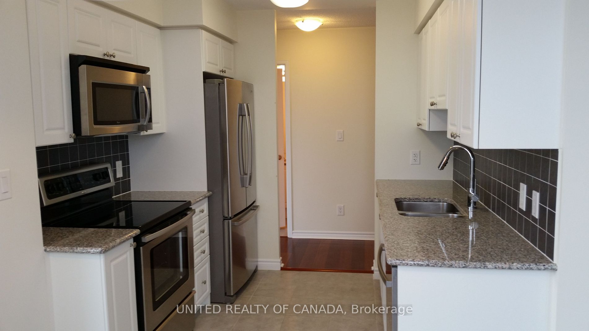 35 Hollywood Ave, #2306