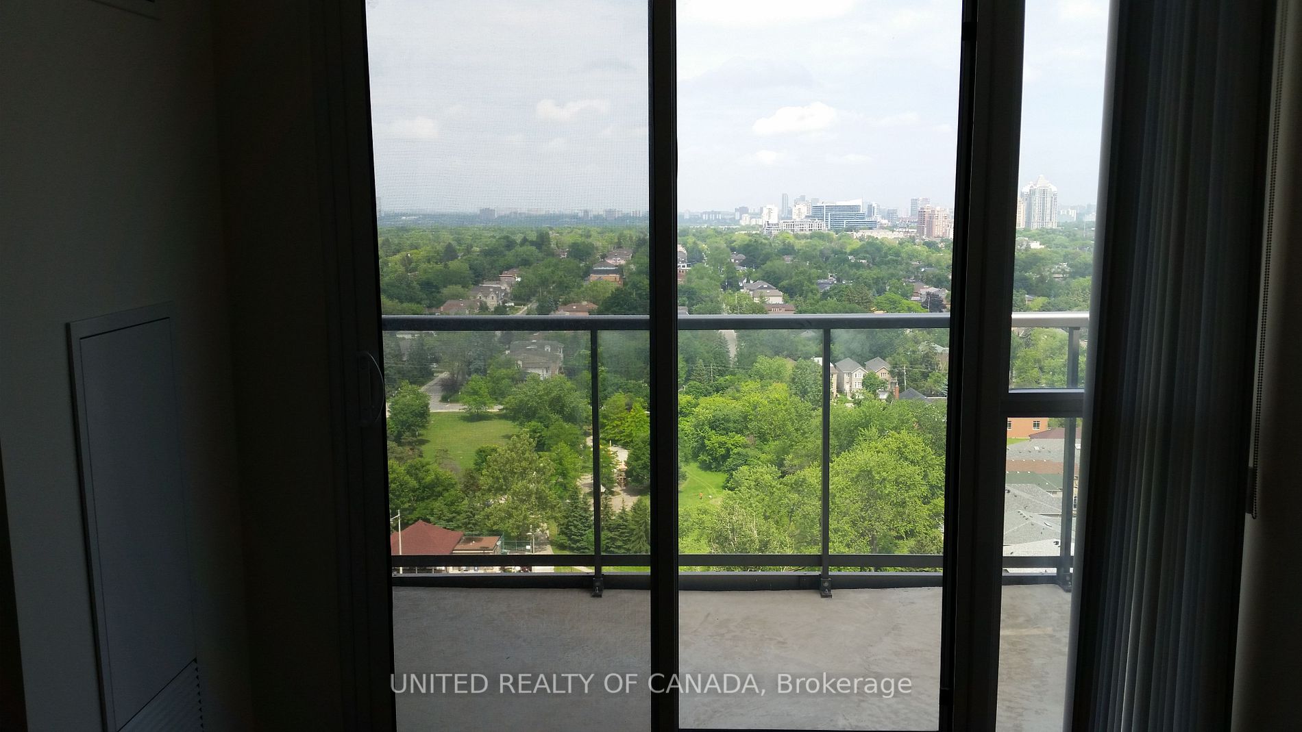 35 Hollywood Ave, #2306