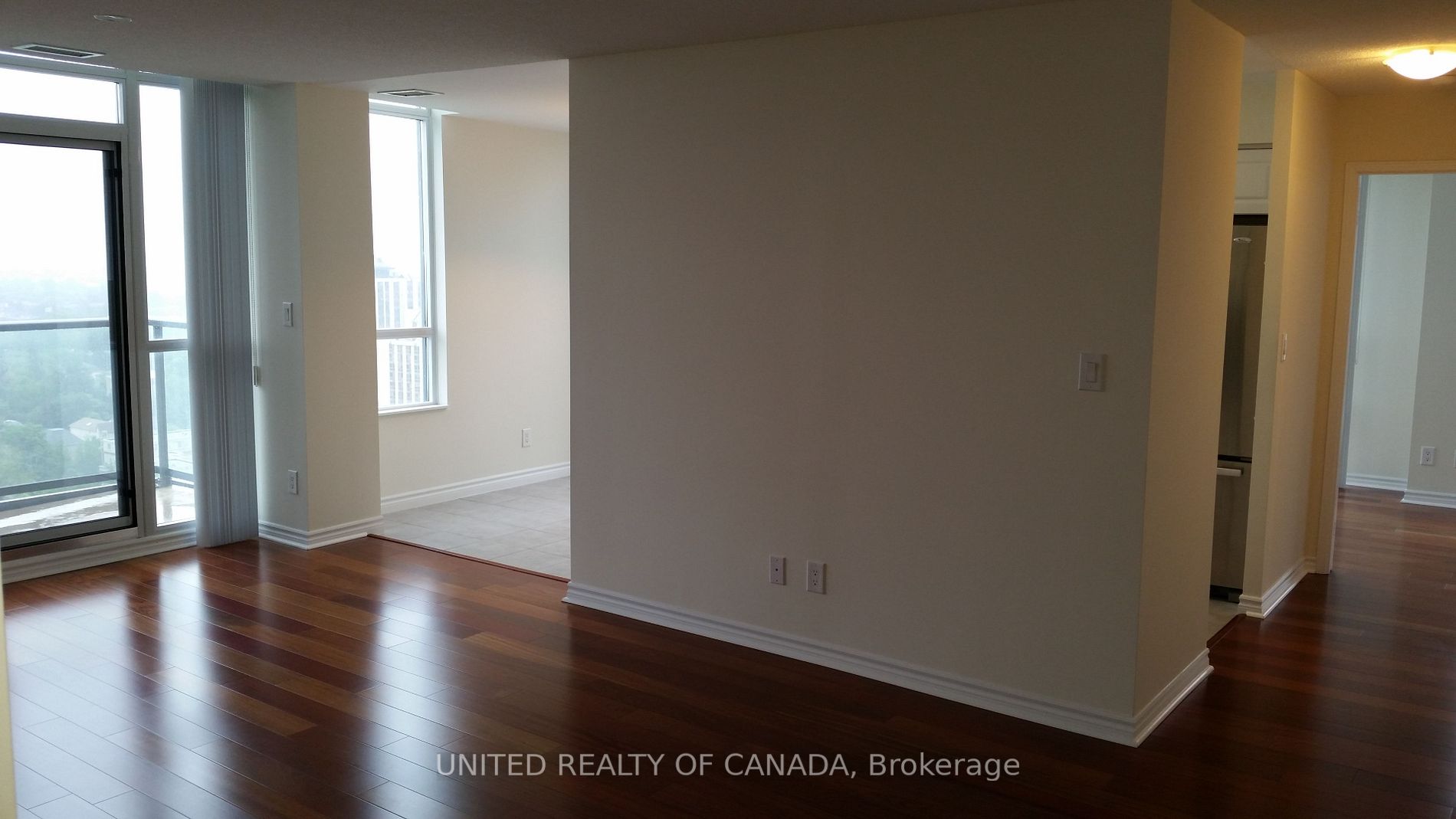 35 Hollywood Ave, #2306
