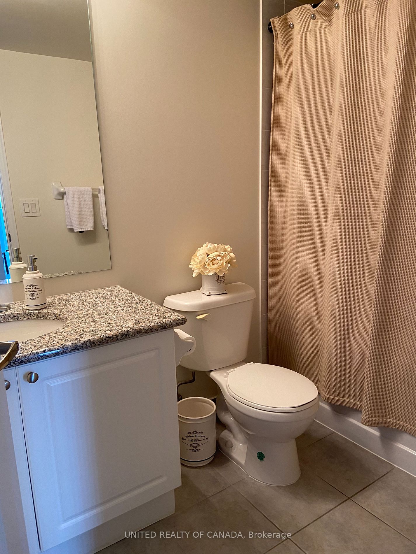 35 Hollywood Ave, #2306
