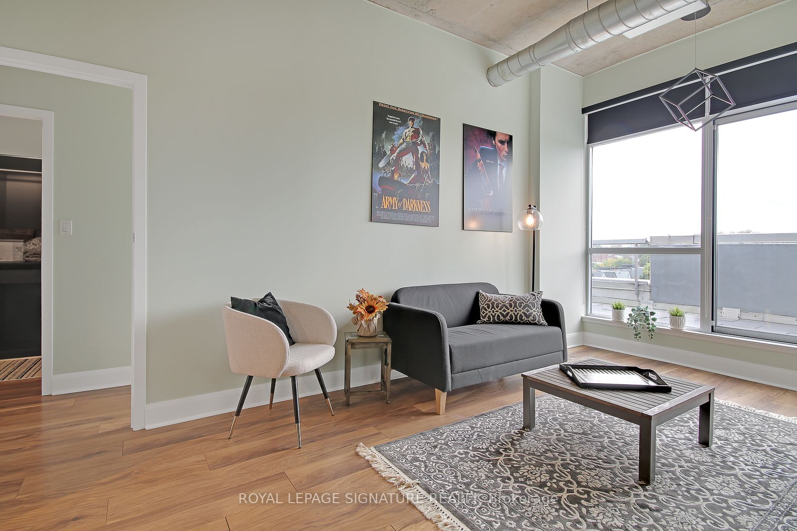 955 Queen St W, #Ph08