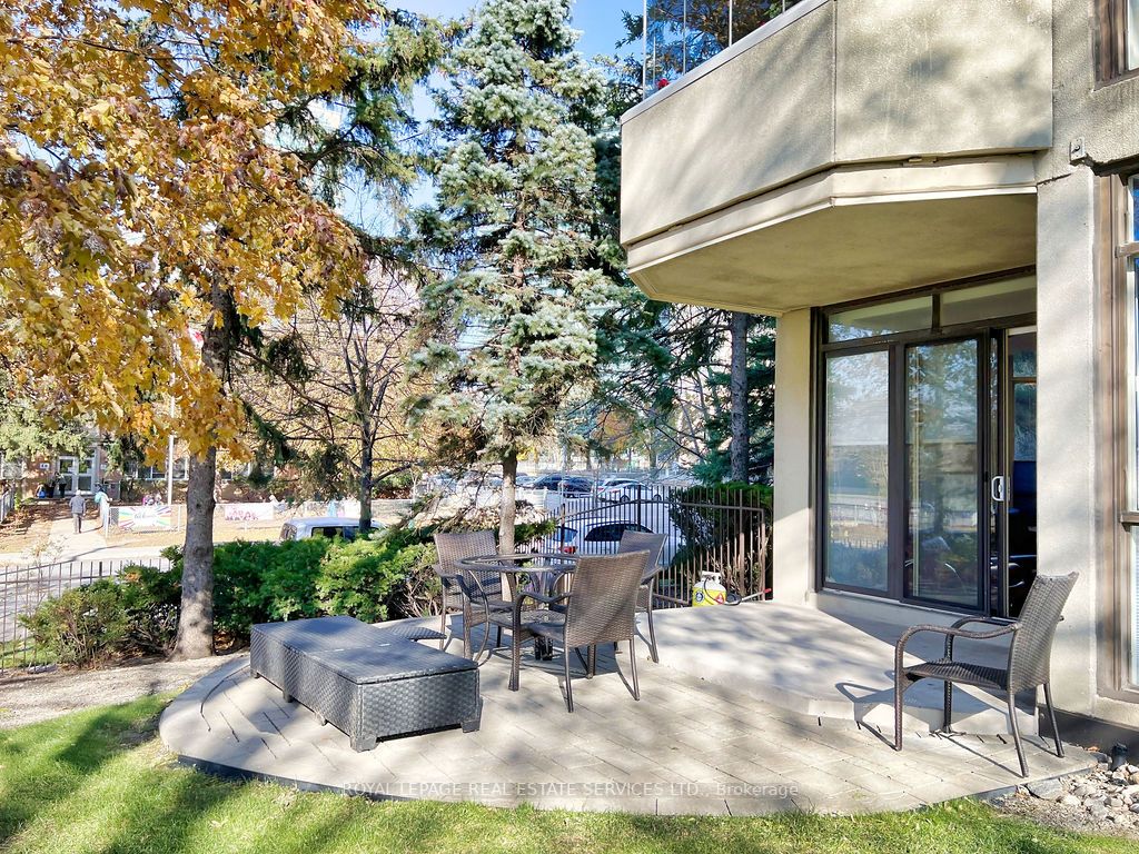 5444 Yonge St, #108