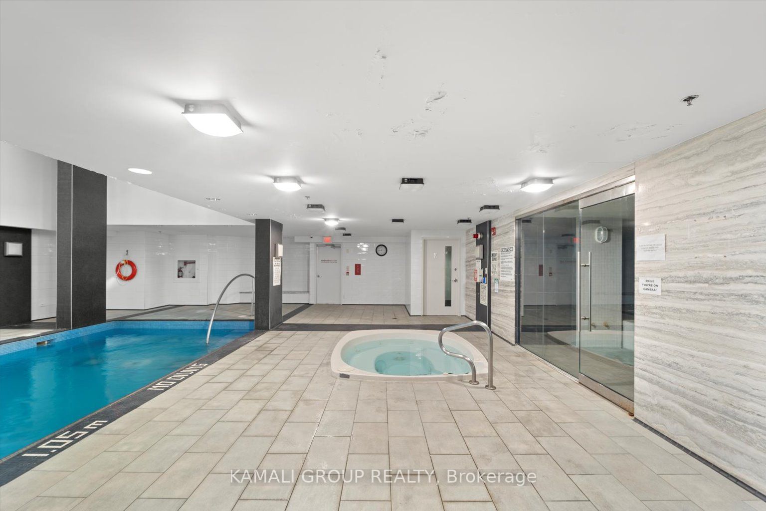 21 Carlton St, #1201