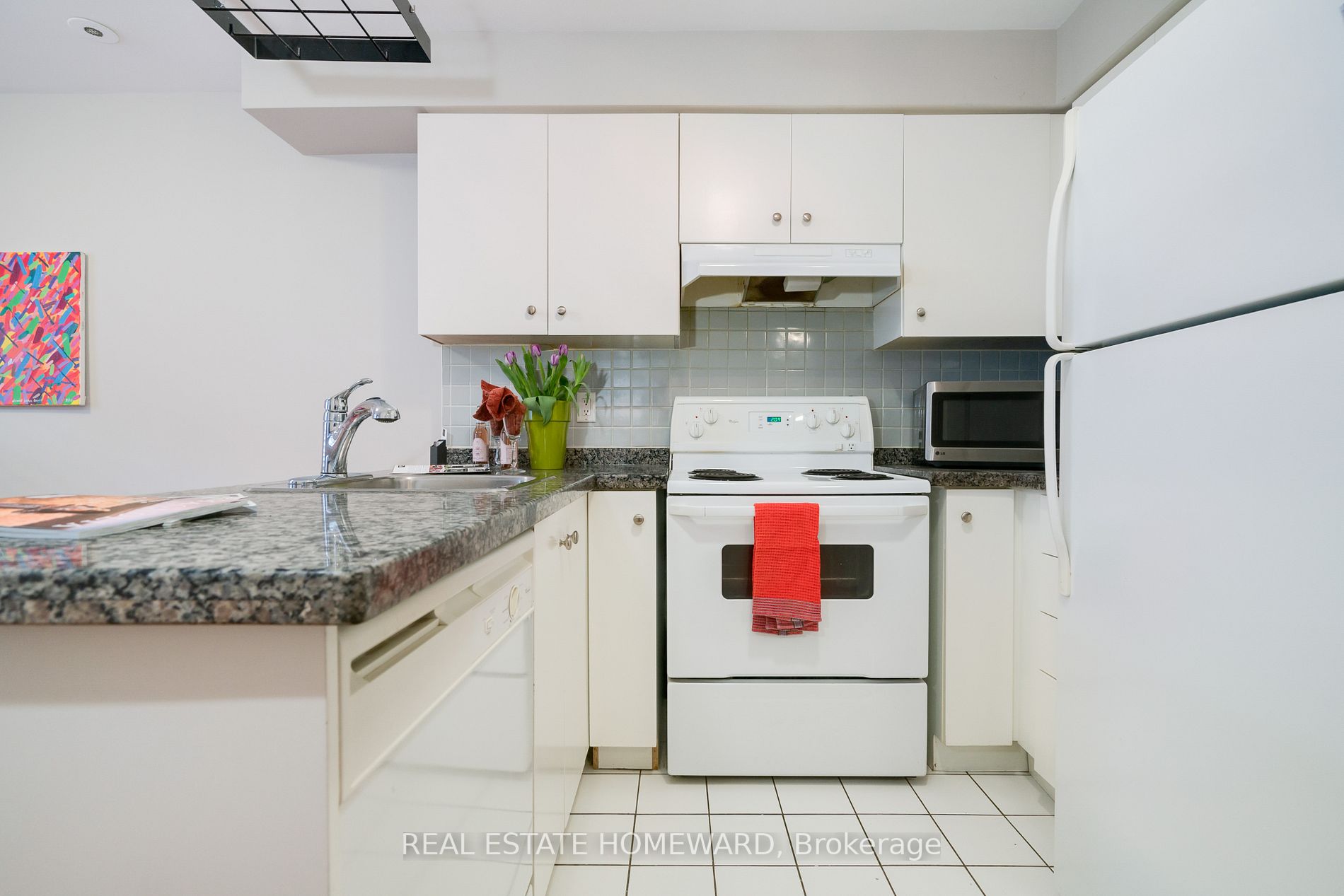 415 Jarvis St, #388