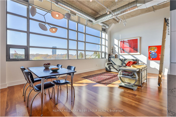 637 Lake Shore Blvd W, Toronto