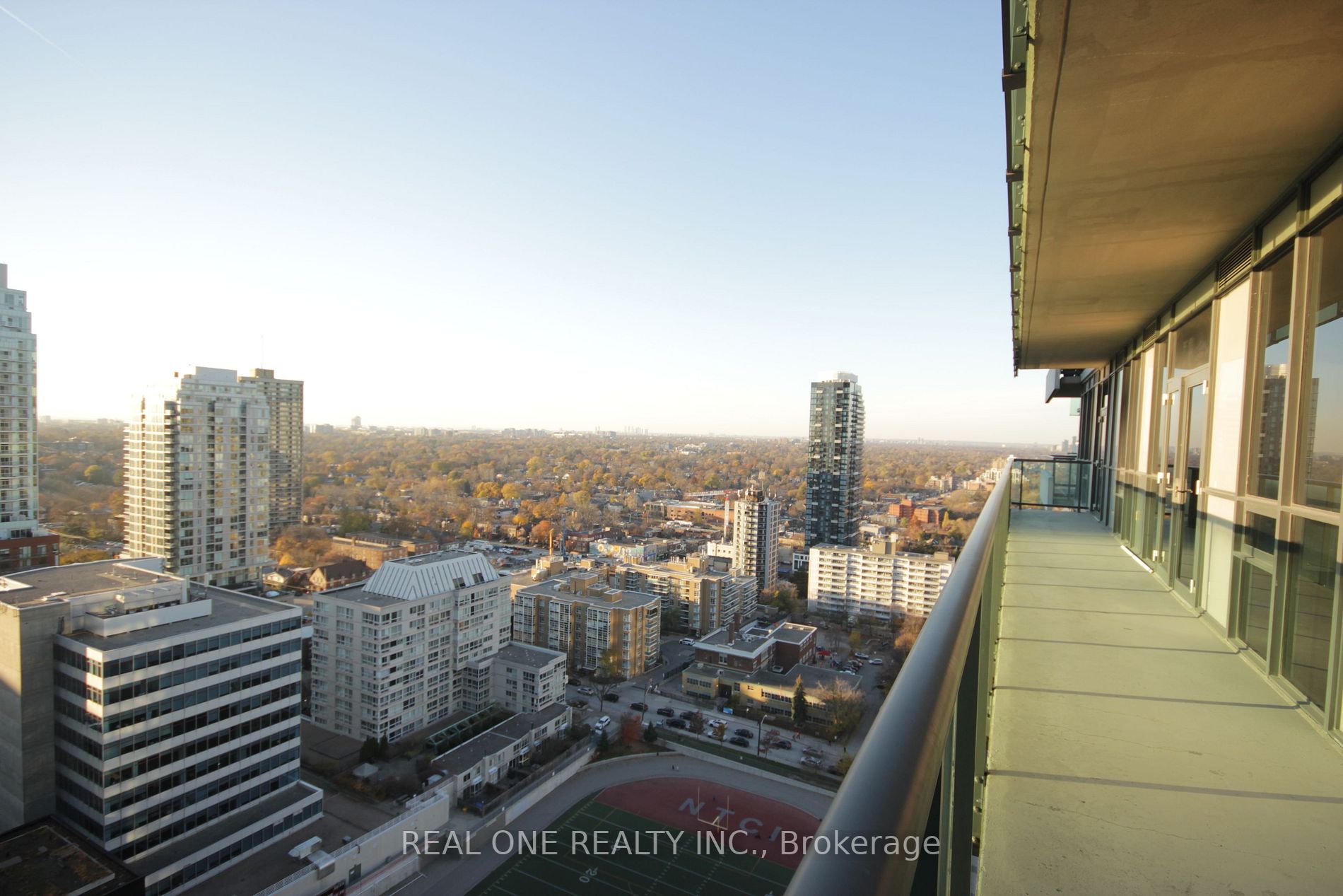 70 Roehampton Ave, #2418