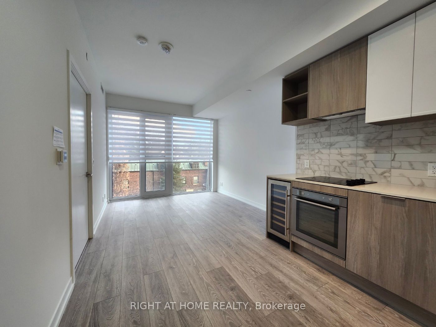 2020 Bathurst St, #338