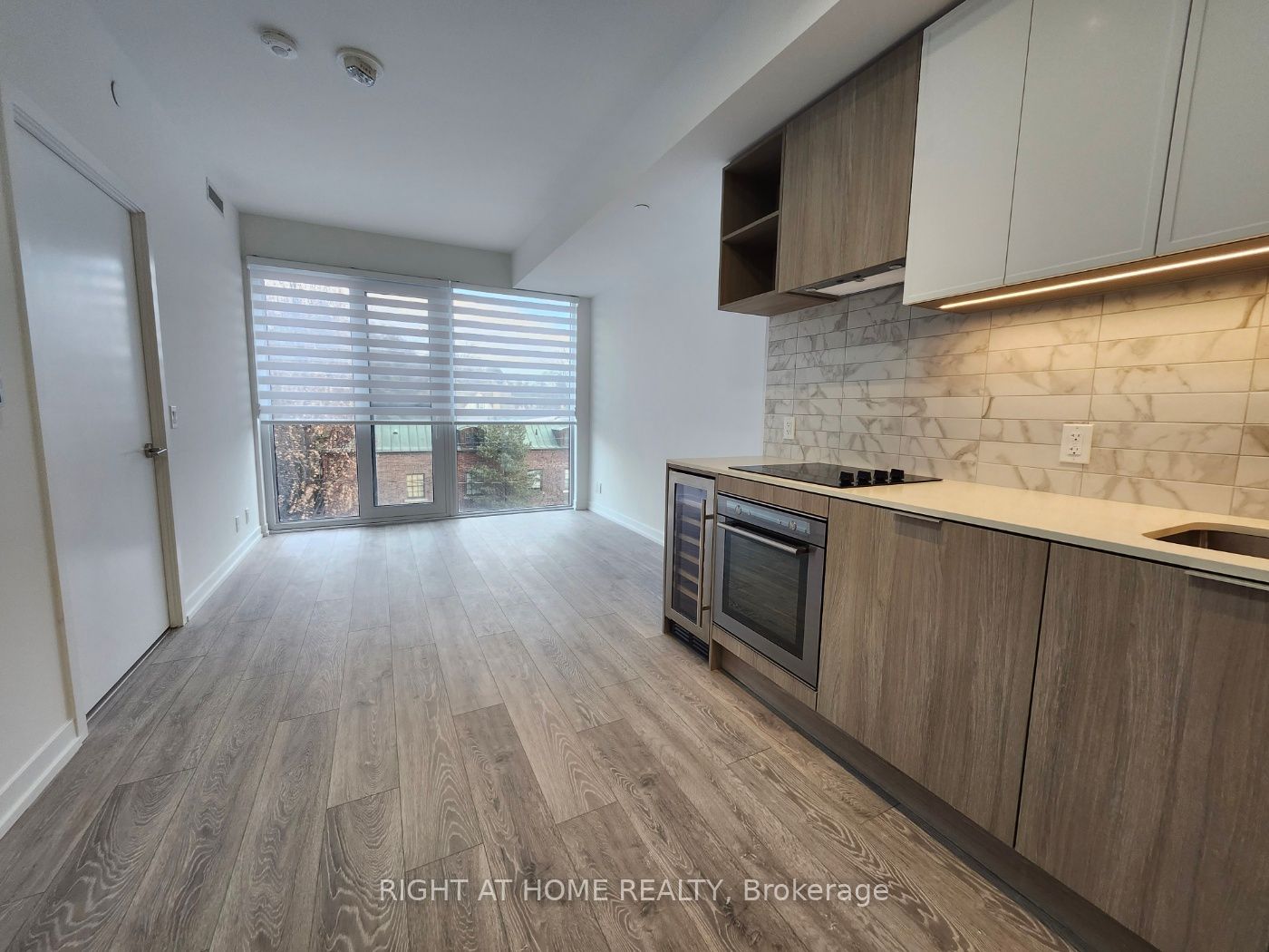 2020 Bathurst St, #338