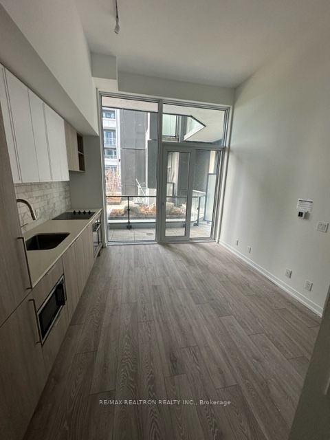 2020 Bathurst St, #225