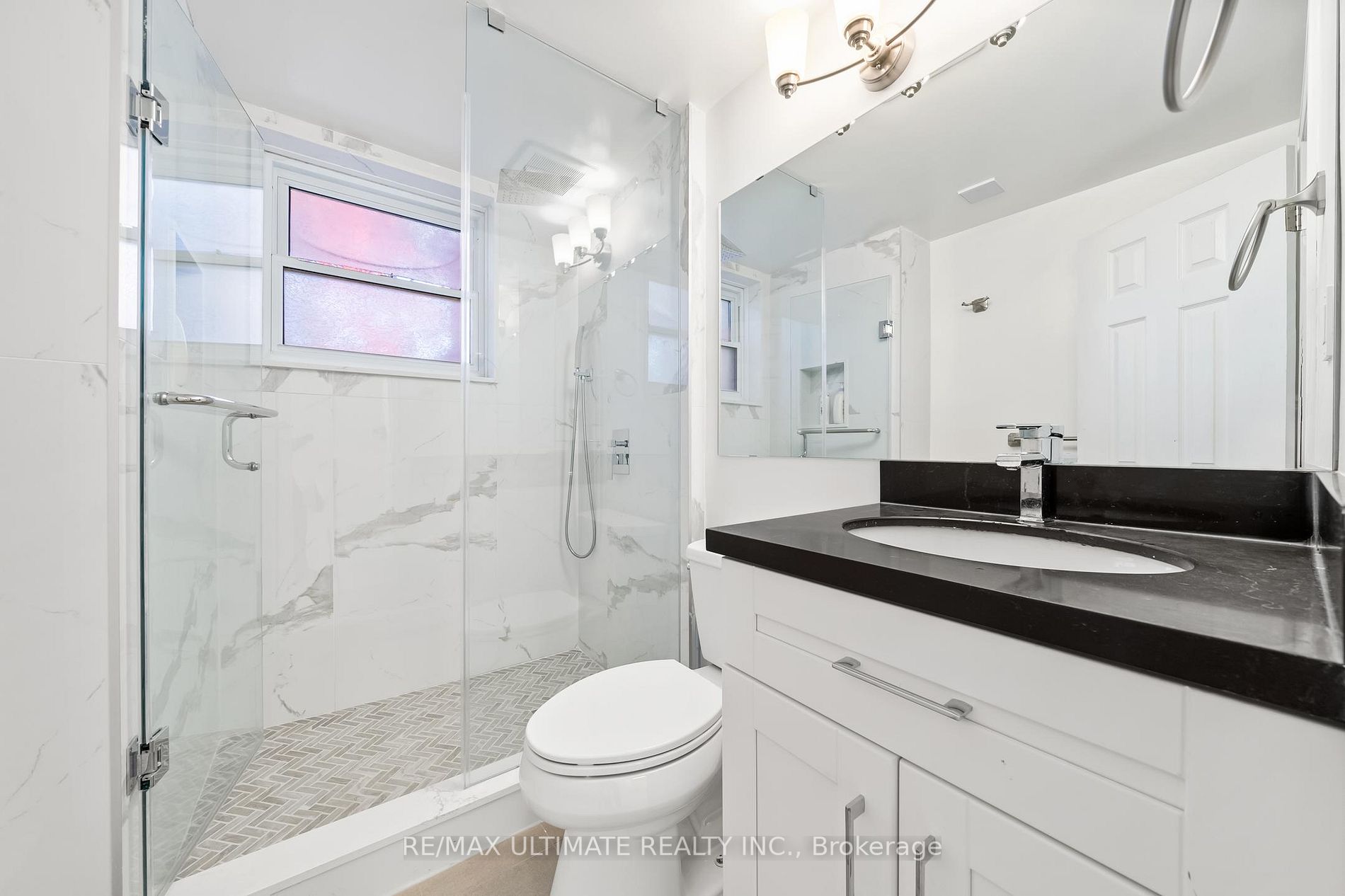 3 Geraldton Cres