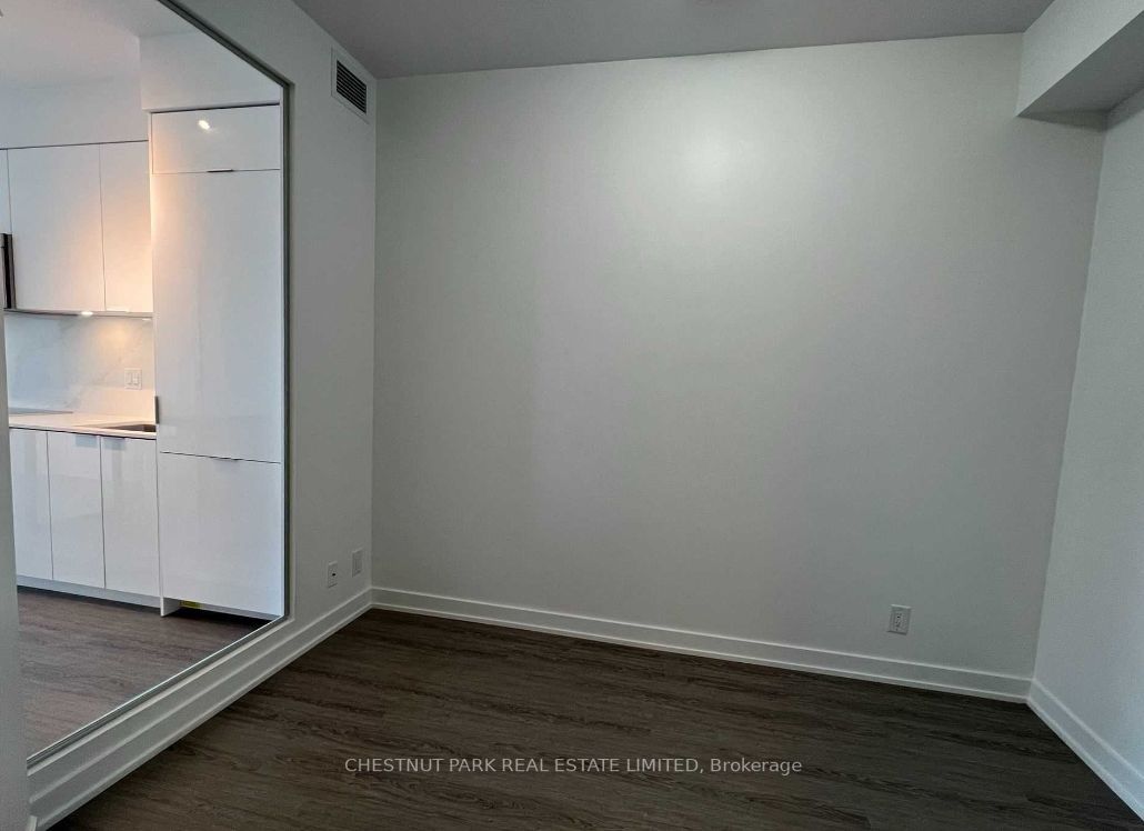 609 Avenue Road #1205