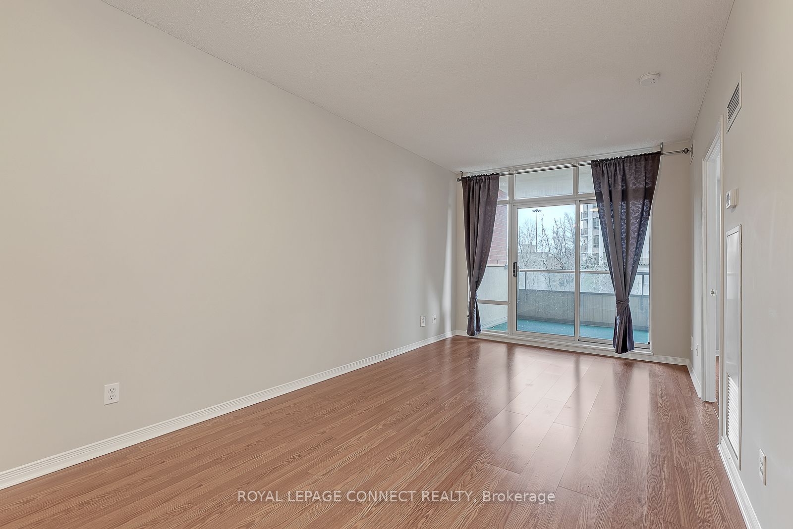 55 Harrison Garden Blvd, #305