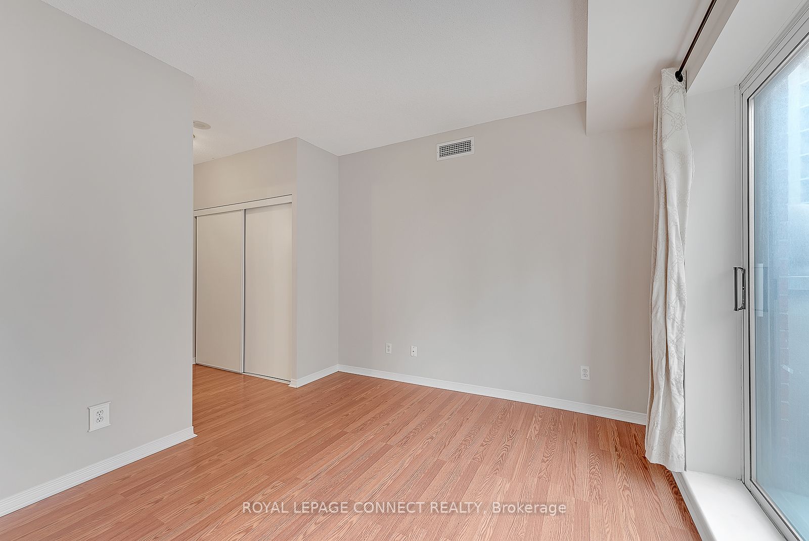 55 Harrison Garden Blvd, #305