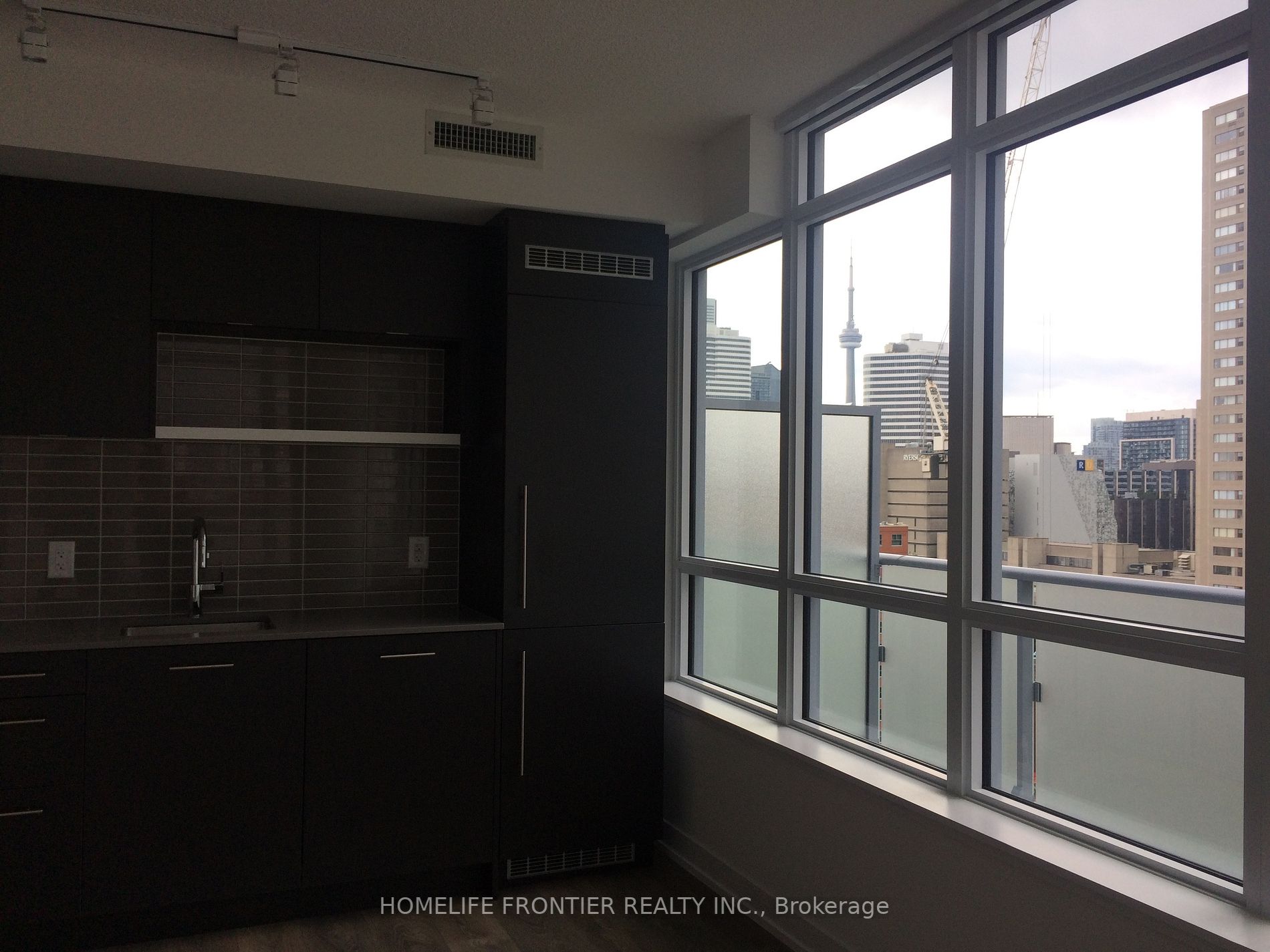 365 Church St, #1203