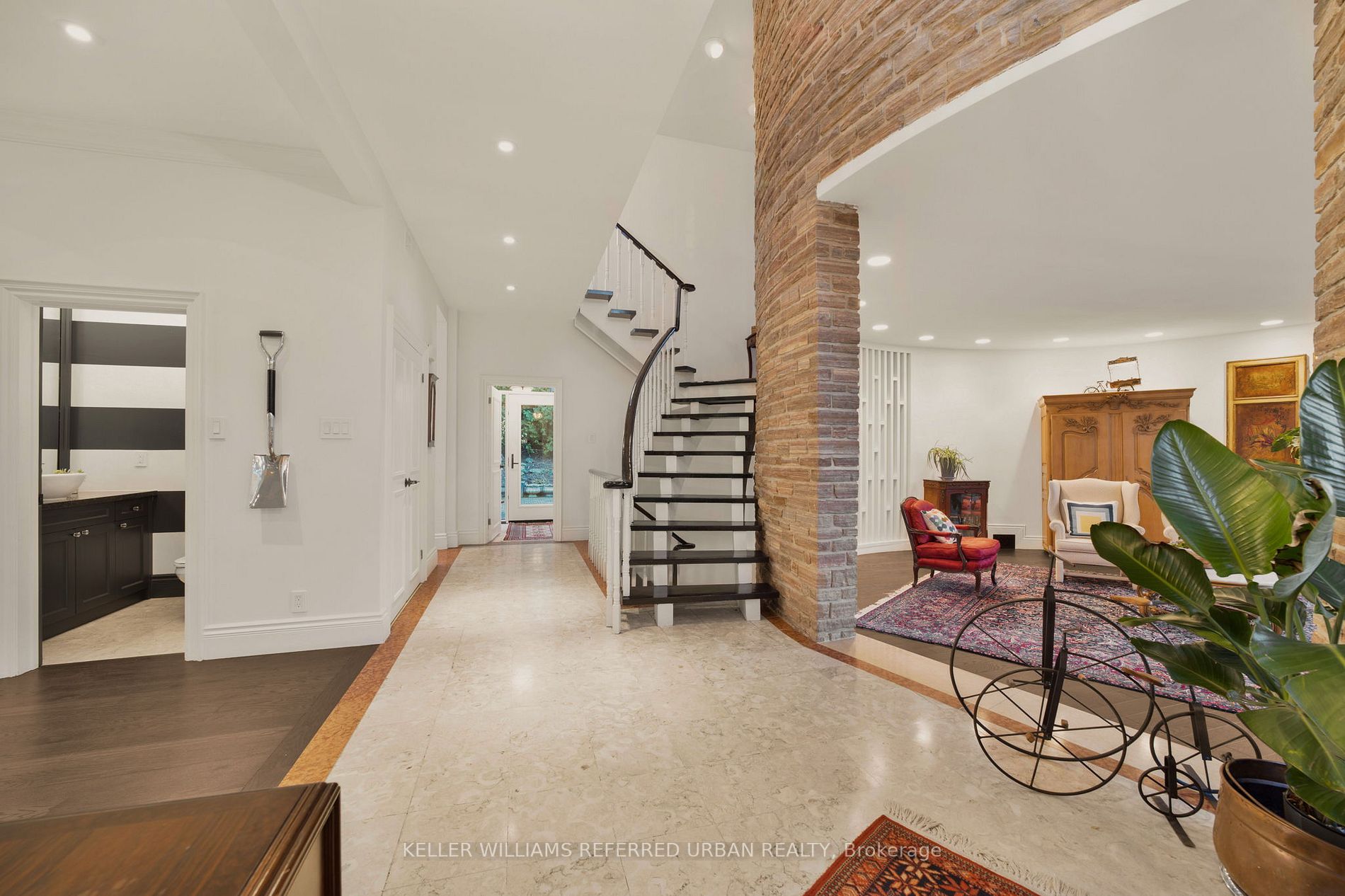 65 Blue Forest Dr