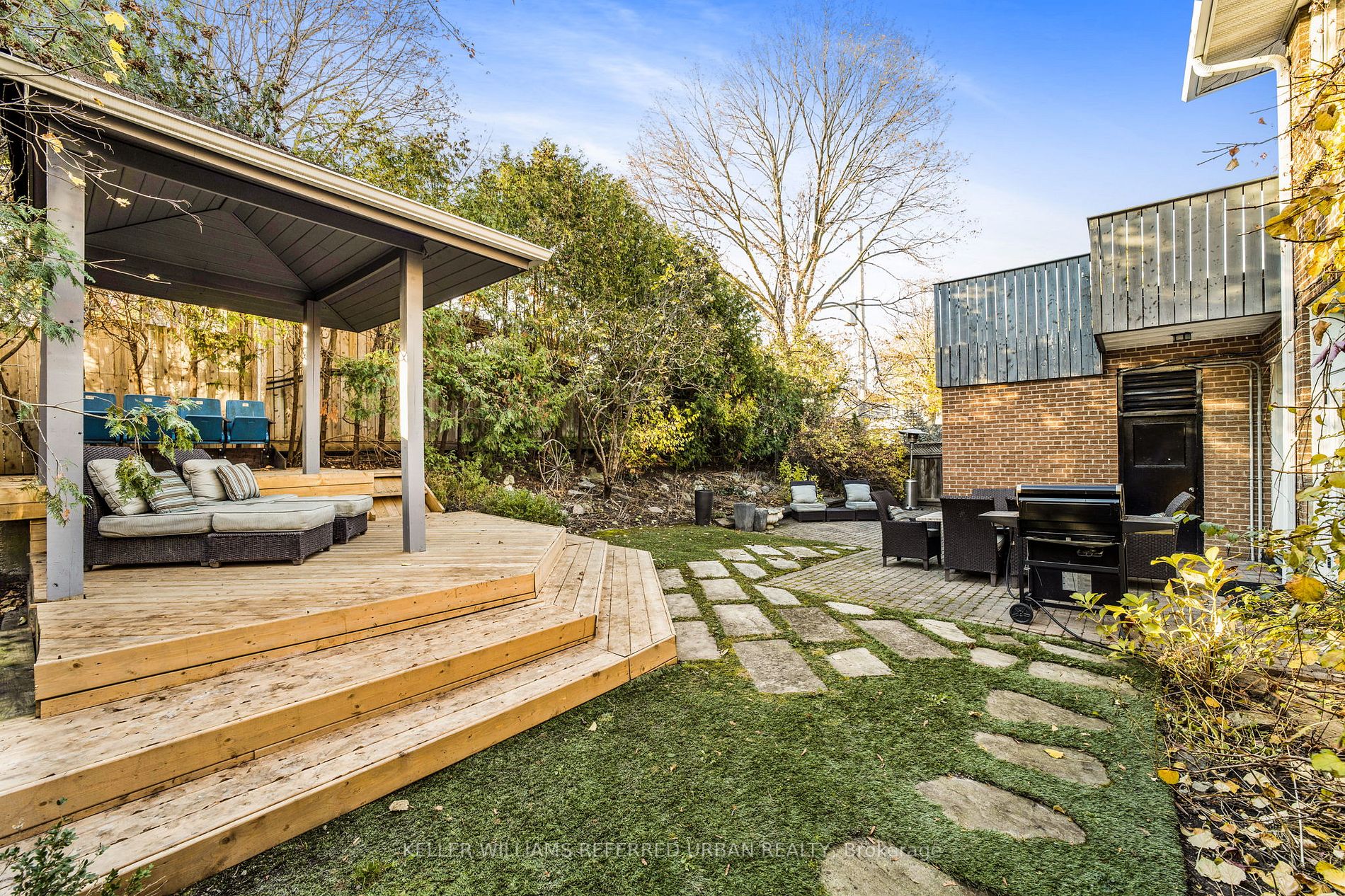 65 Blue Forest Dr