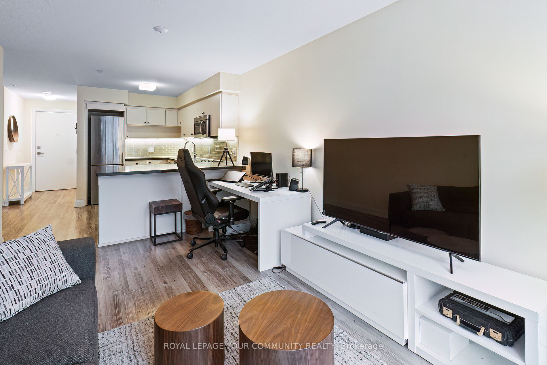 555 Wilson Ave, #E605