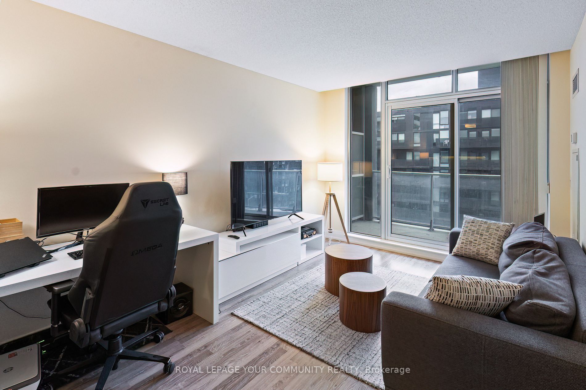 555 Wilson Ave, #E605