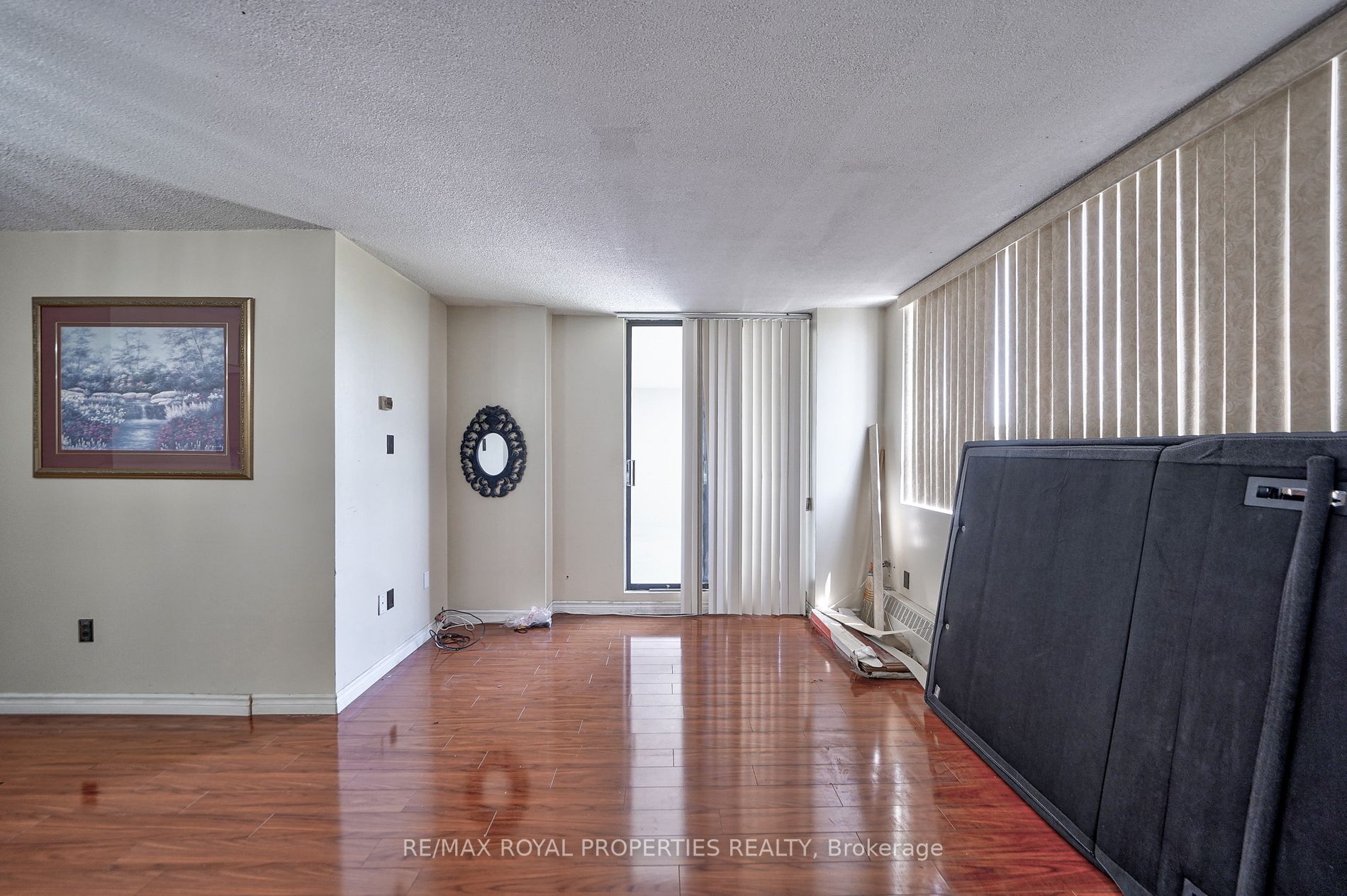 45 Sunrise Ave, #406