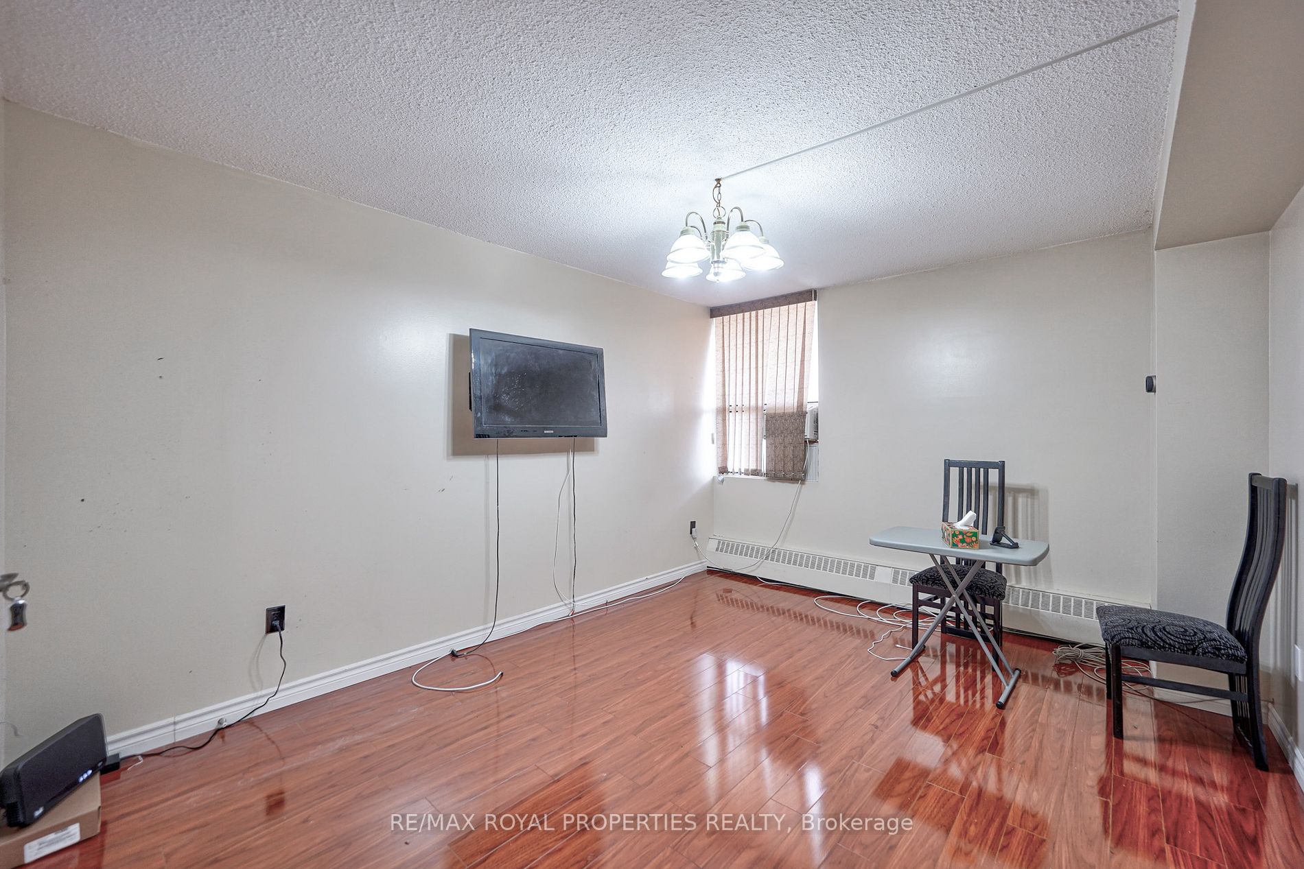 45 Sunrise Ave, #406