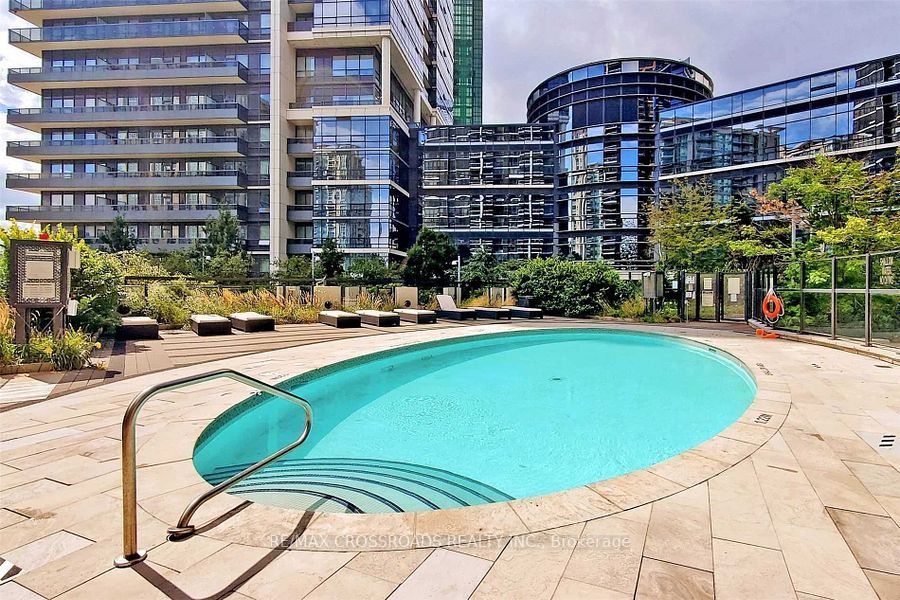 2 Anndale Dr, #601