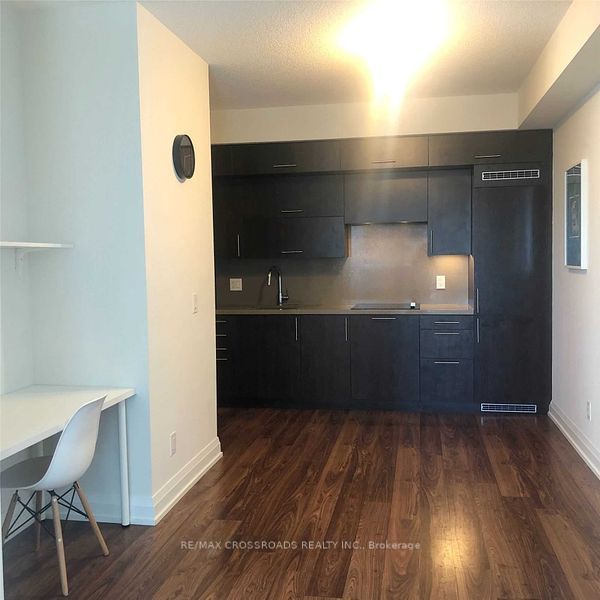 2 Anndale Dr, #601