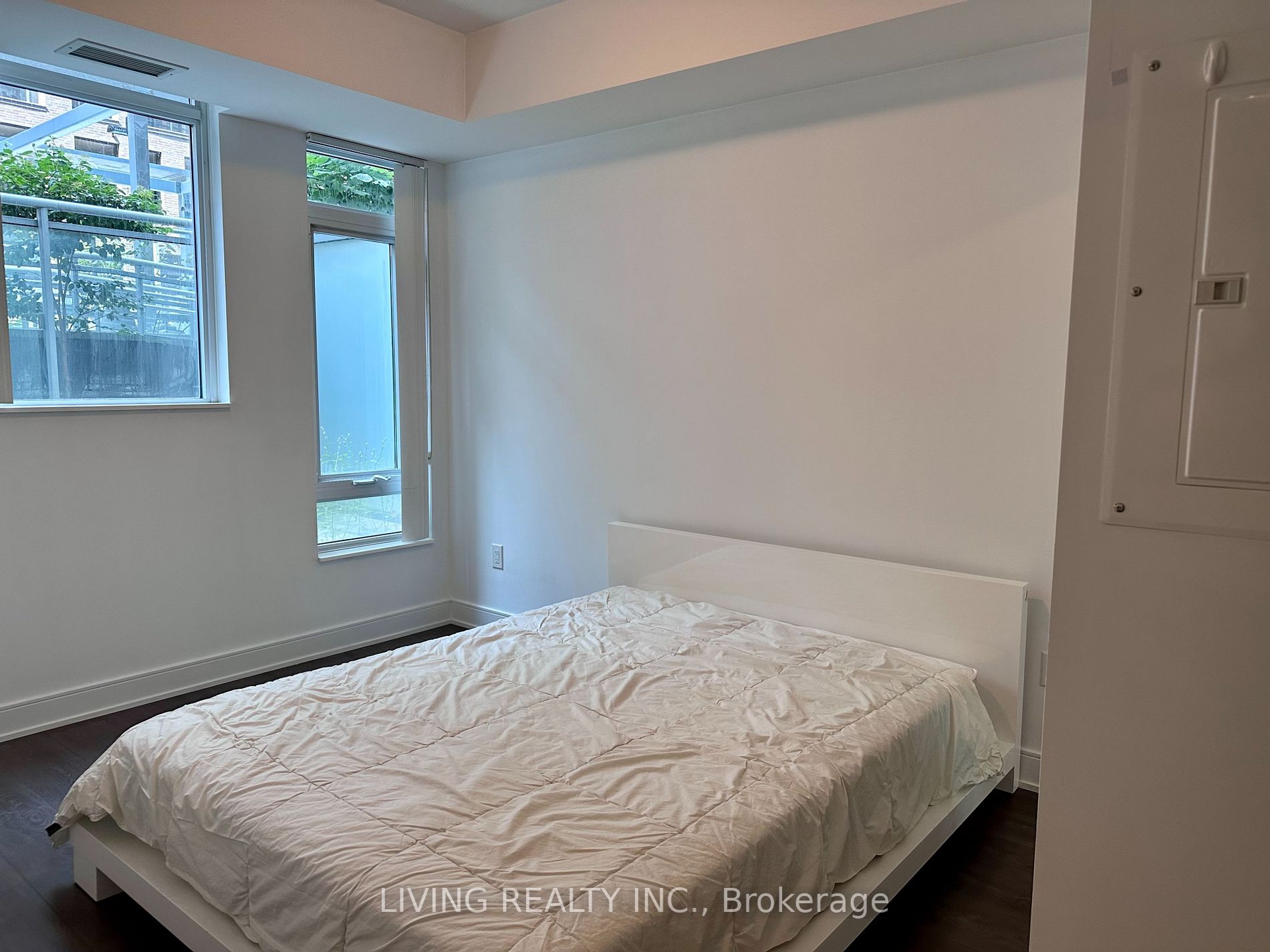 525 Adelaide St W, #232