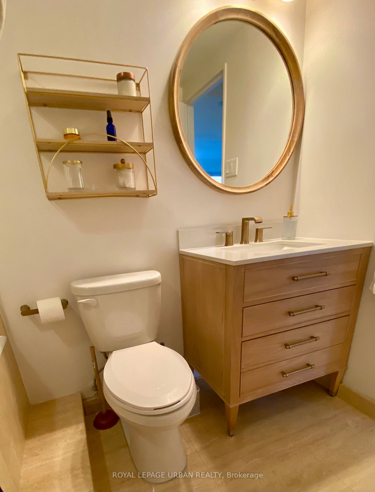 65 Harbour Sq, #1107