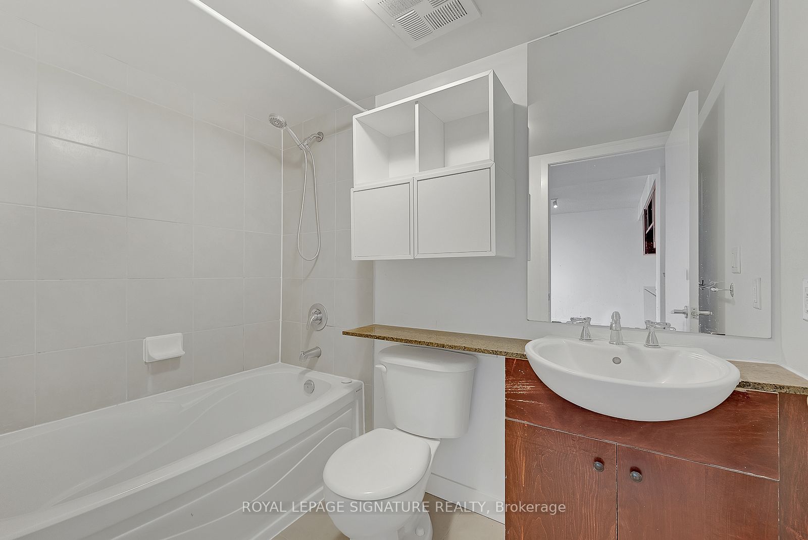 397 Front St W, #3912