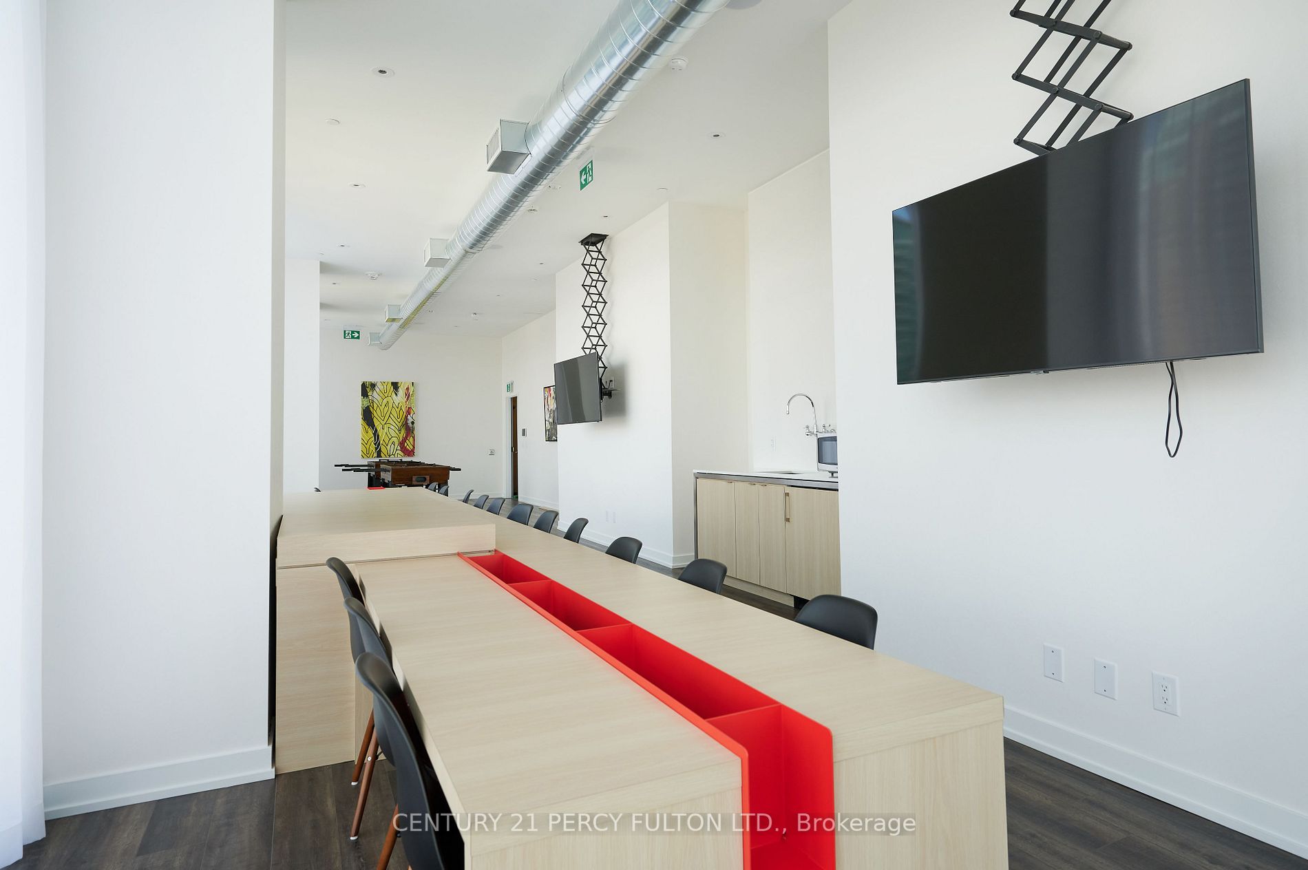 135 East Liberty St, #812