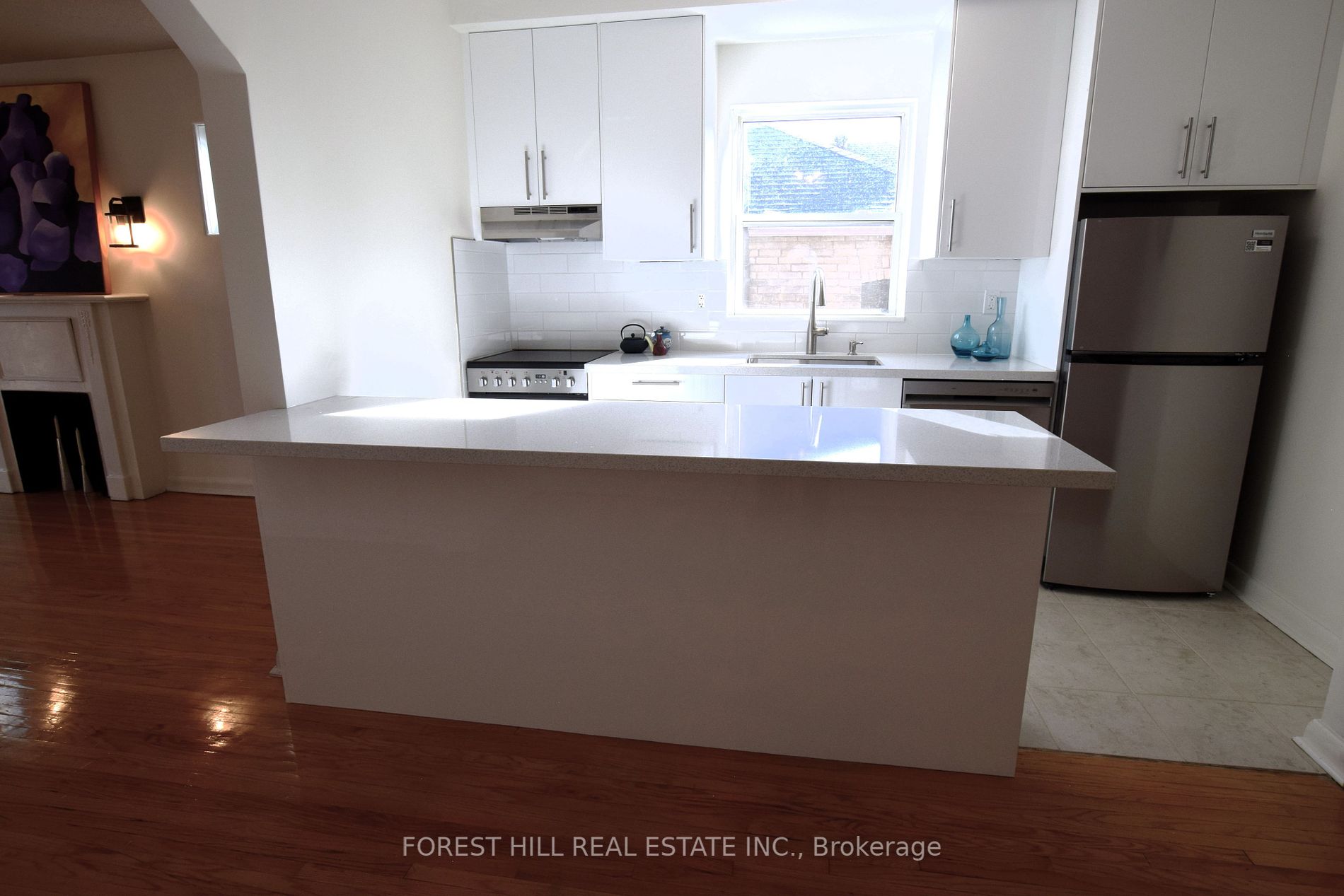 104 Braemar Ave, #Upper