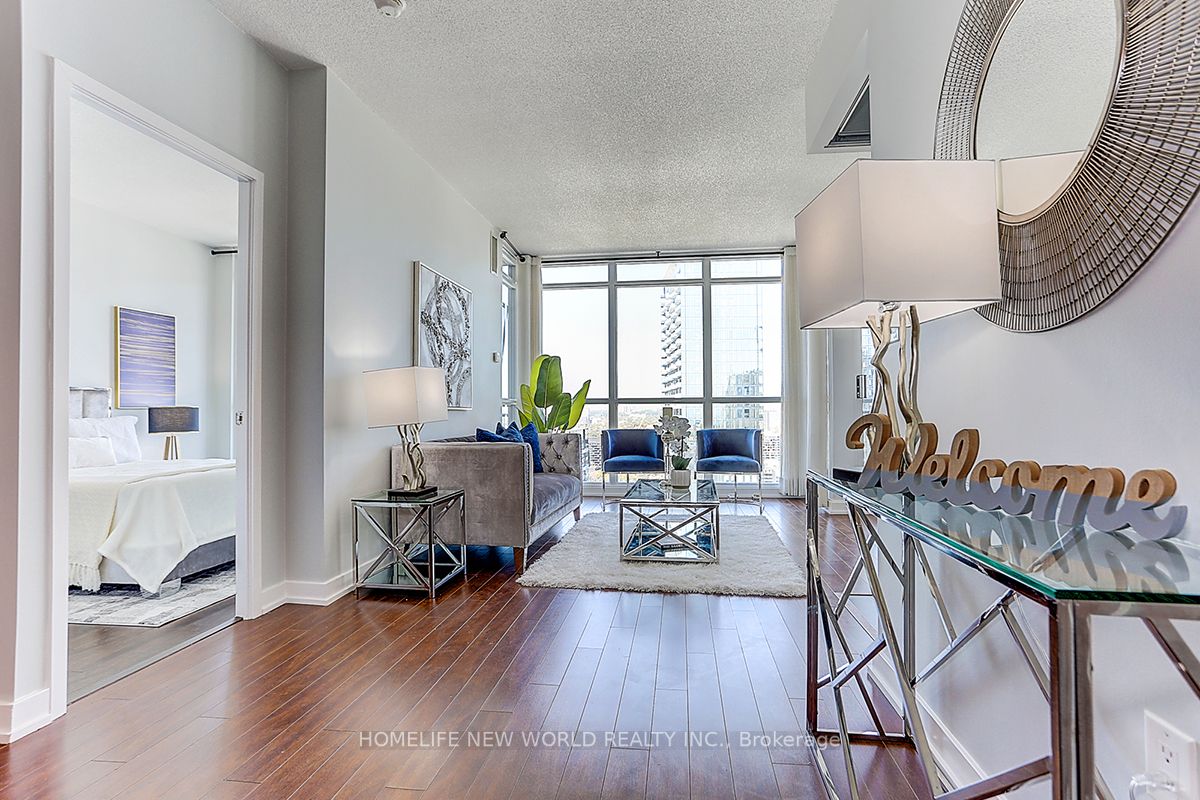 25 Capreol Crt, #3805