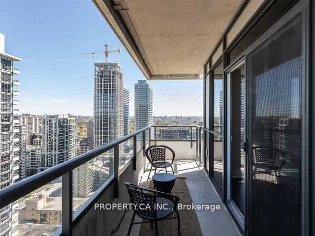 70 Roehampton Ave, #2021