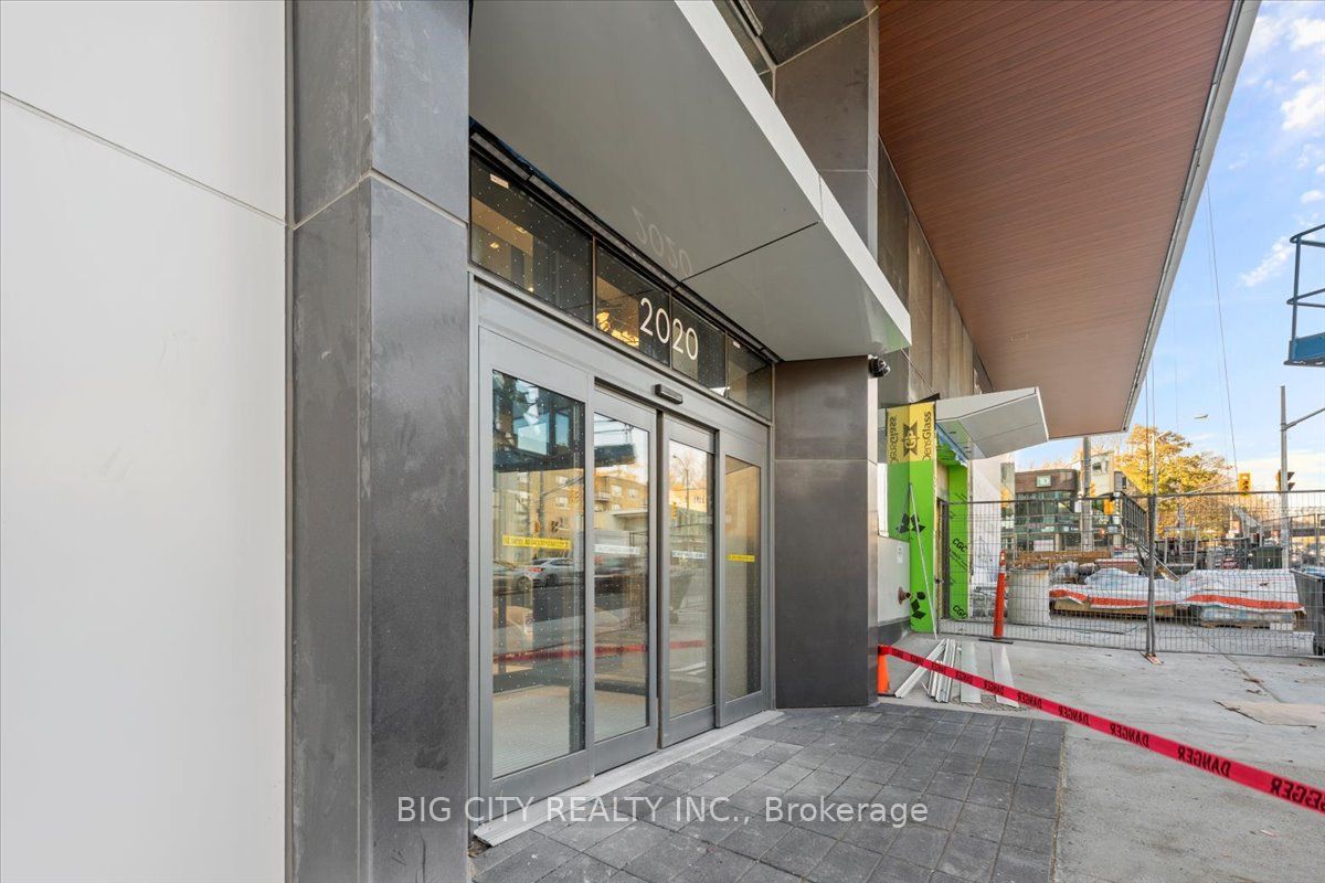 2020 Bathurst St, #219