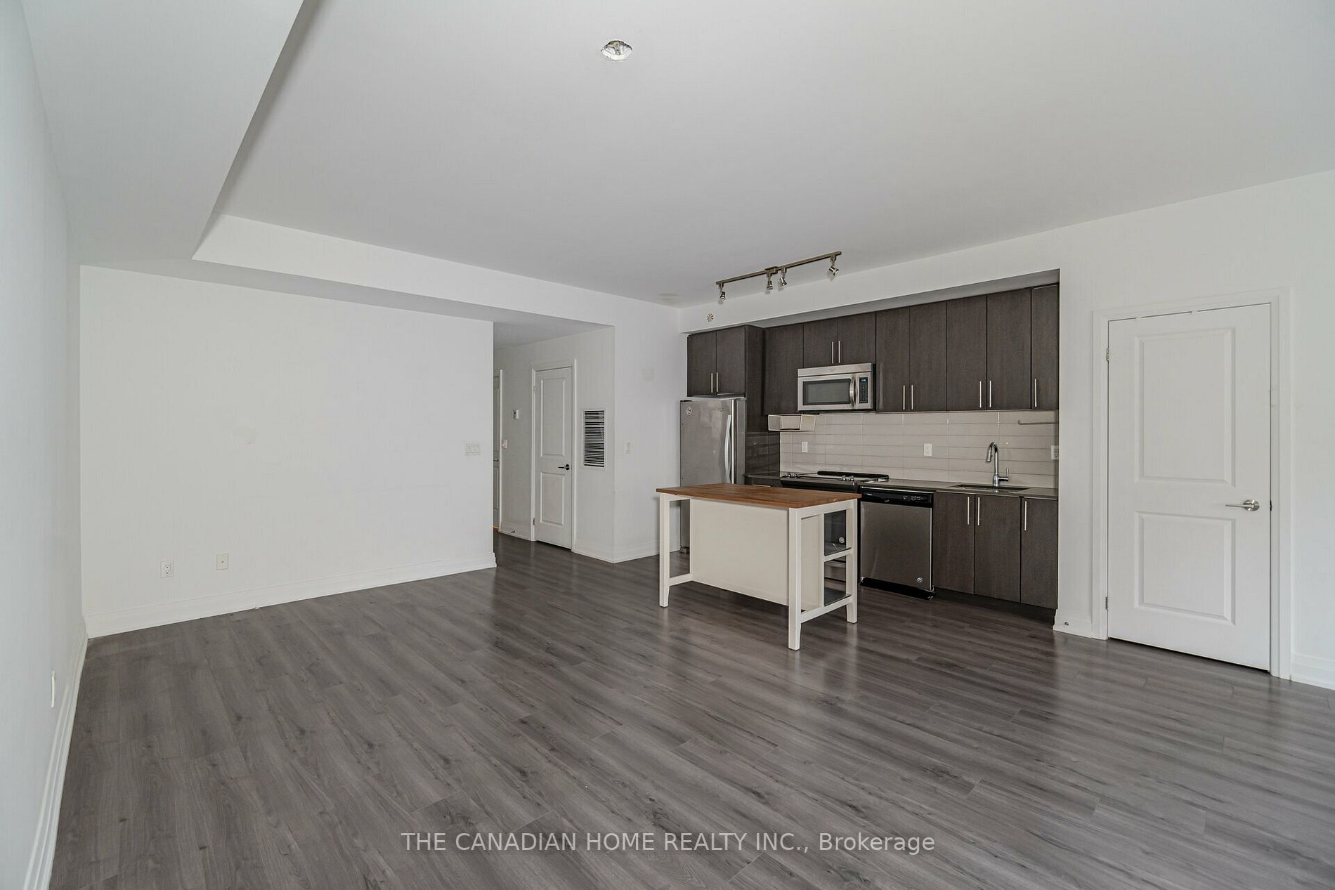 780 Sheppard Ave E, #31