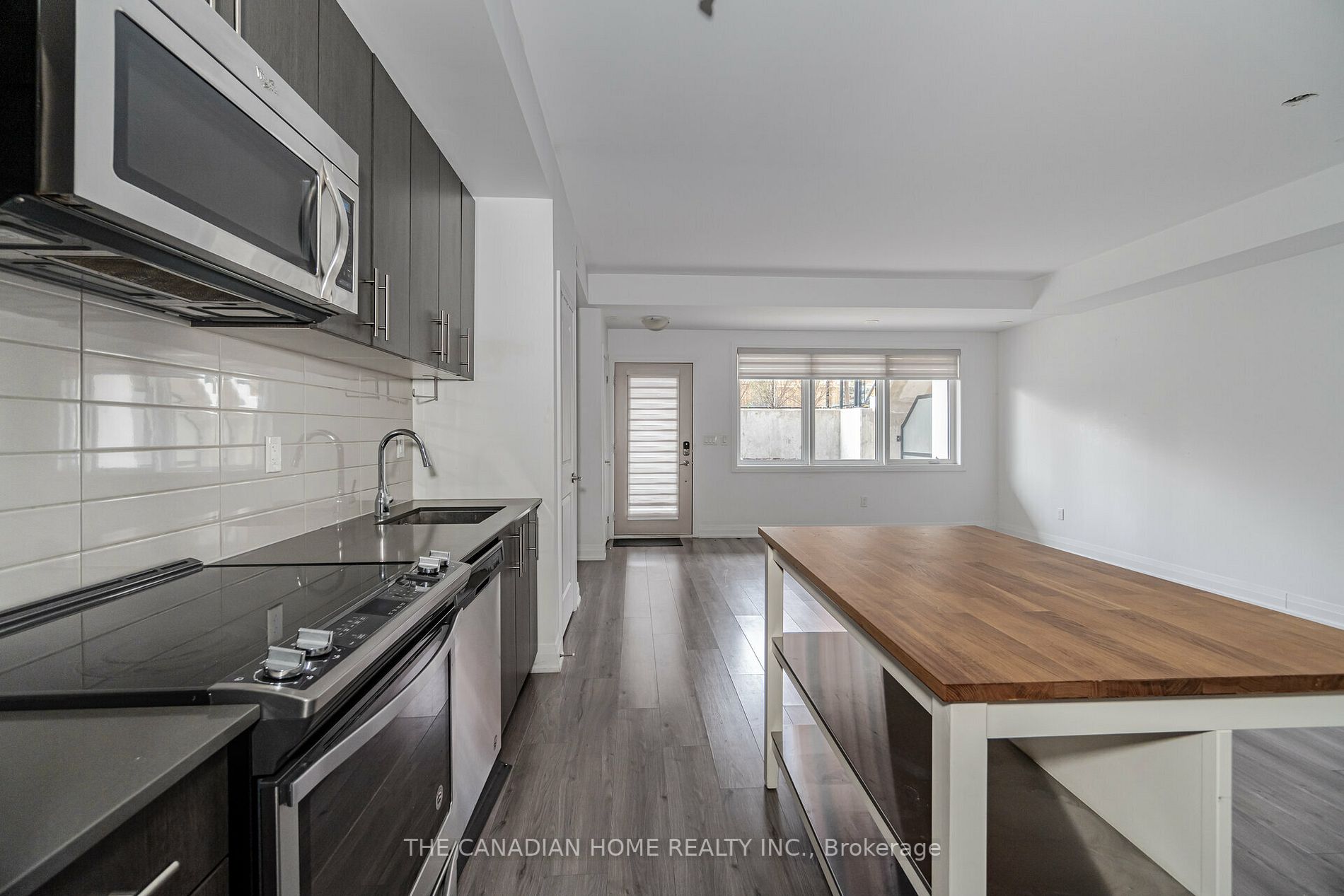 780 Sheppard Ave E, #31