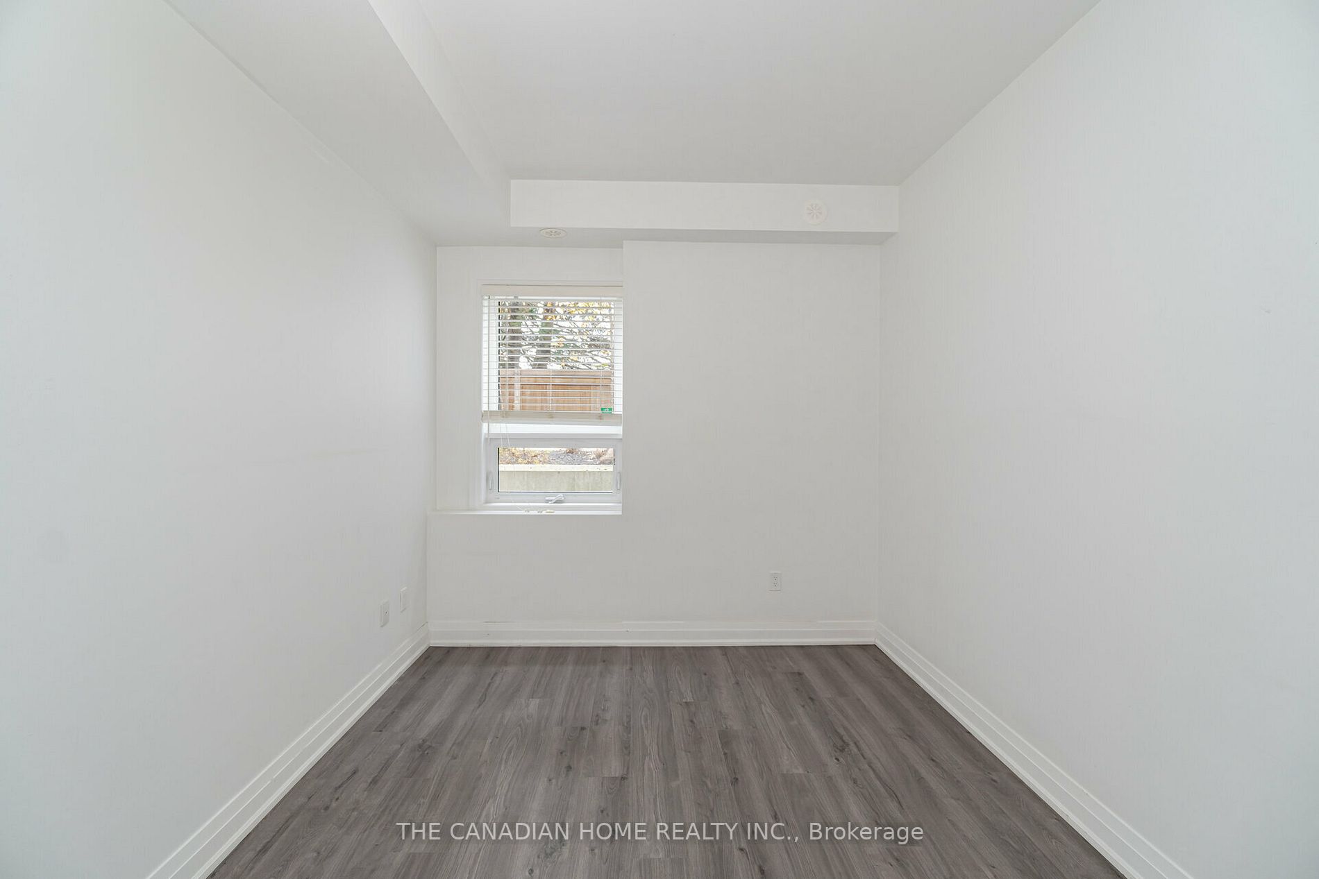 780 Sheppard Ave E, #31