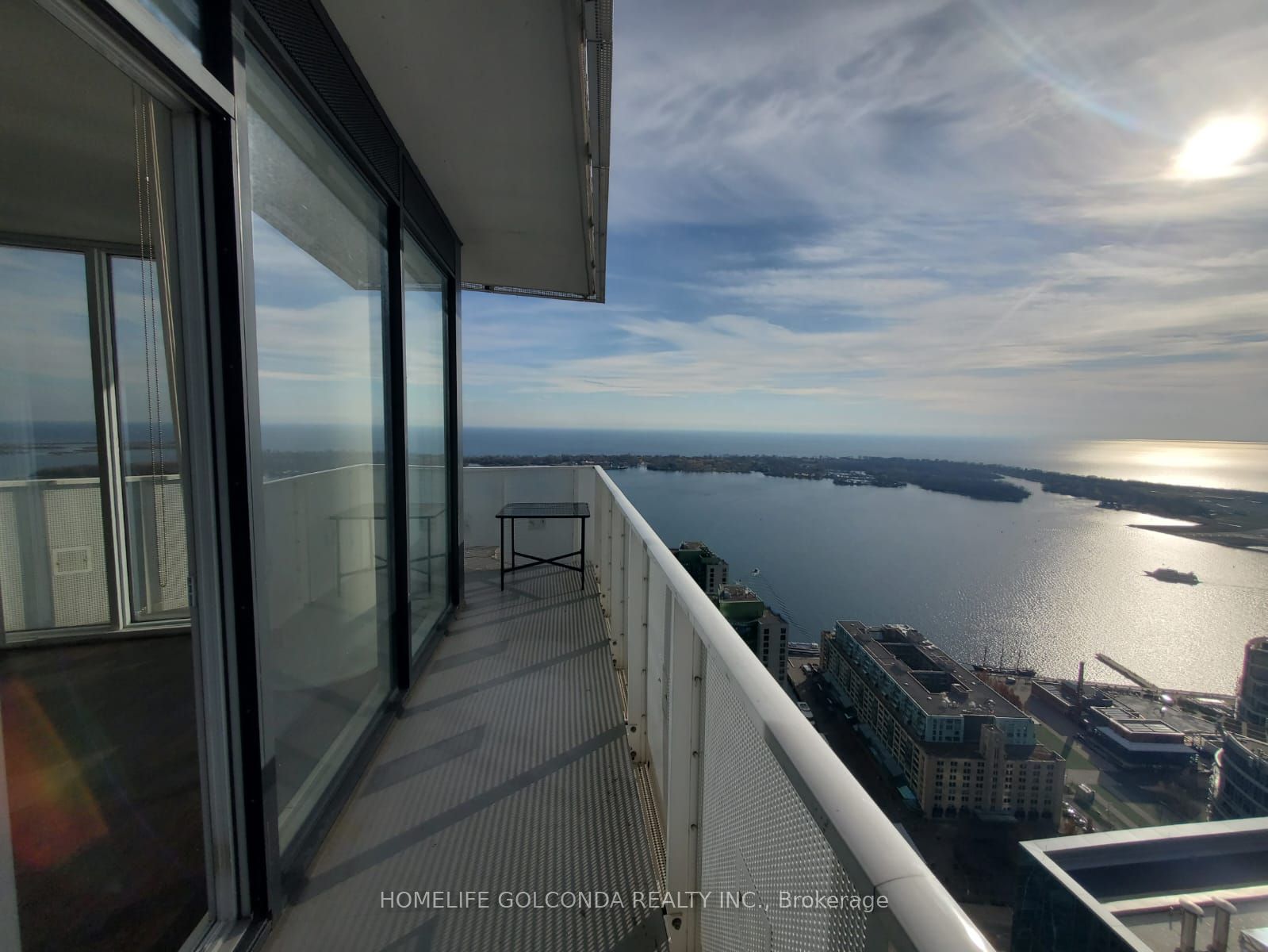 100 Harbour St, #6010