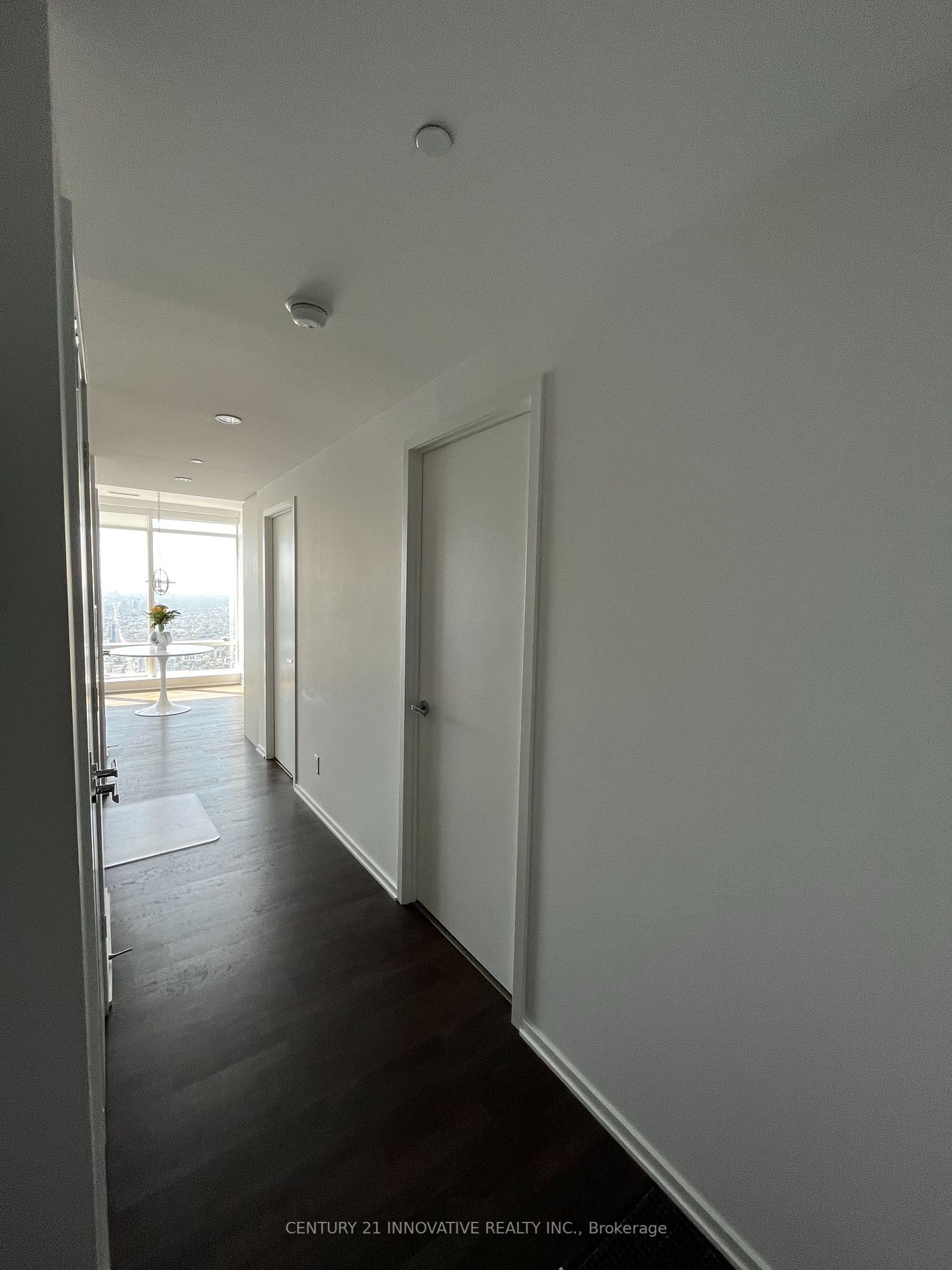 1 Bloor St E, #6509