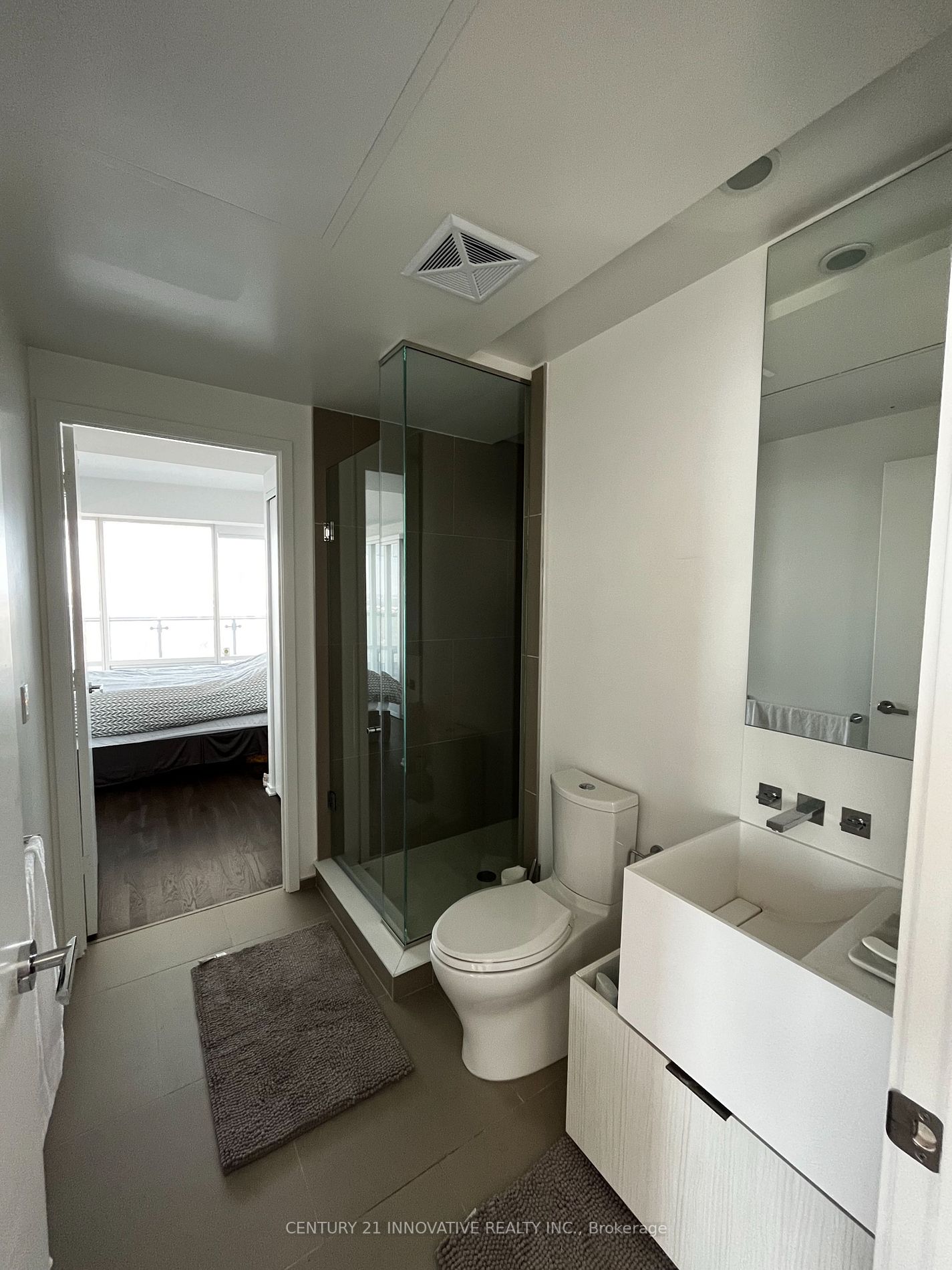 1 Bloor St E, #6509