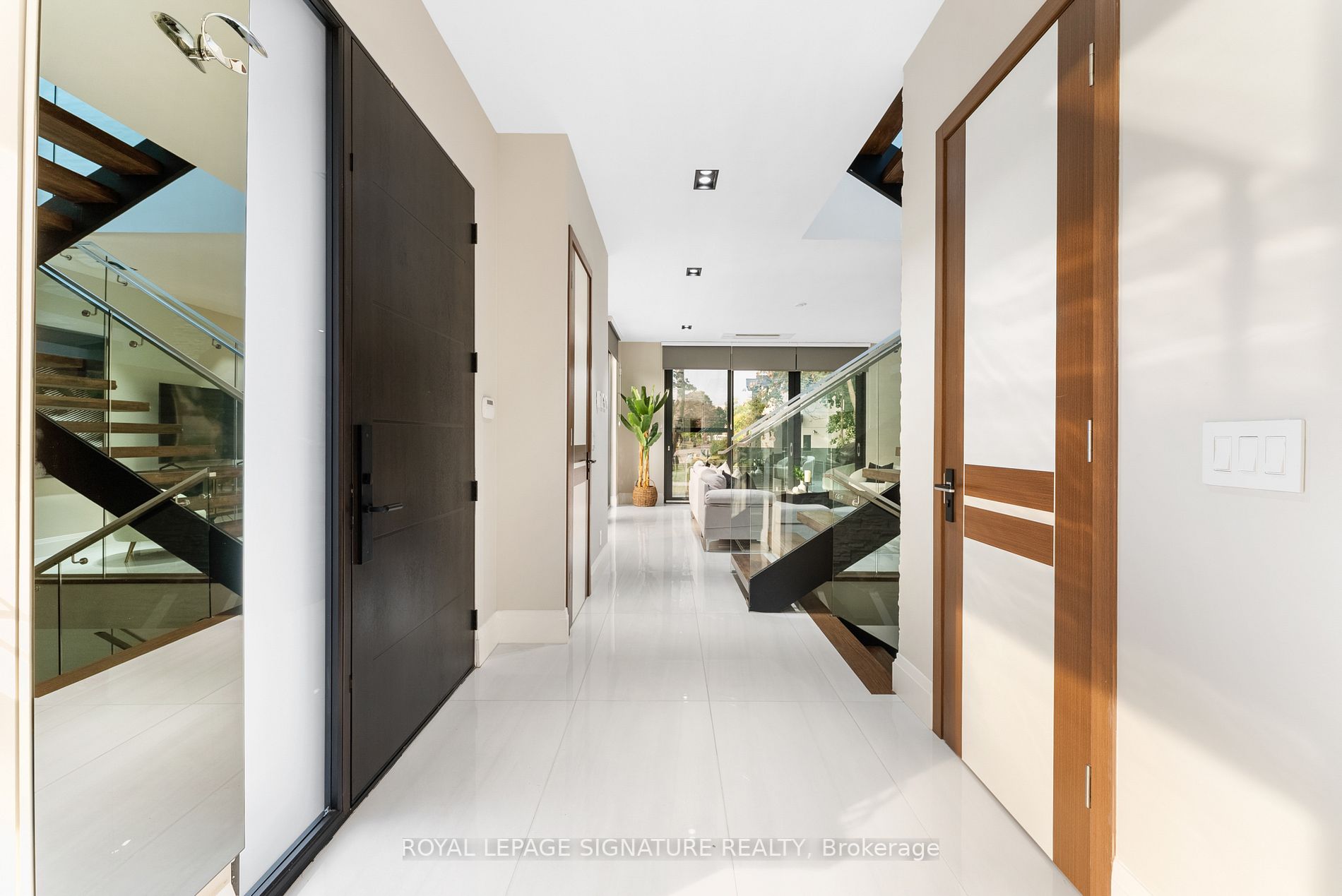 28 Kirkland Blvd