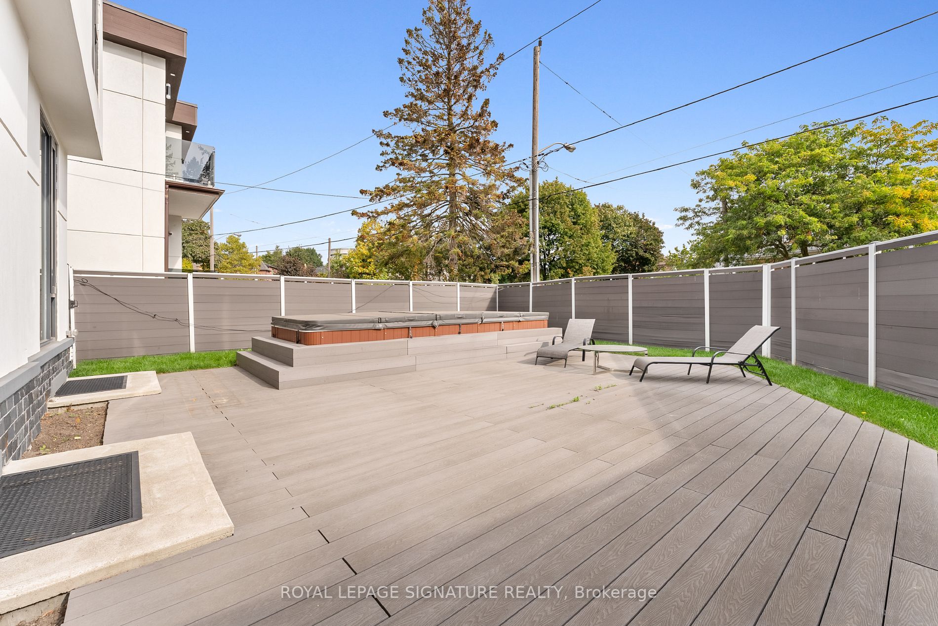 28 Kirkland Blvd