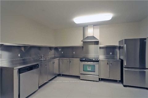 100 Harrison Garden Blvd, #825