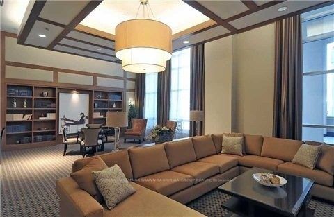 100 Harrison Garden Blvd, #825
