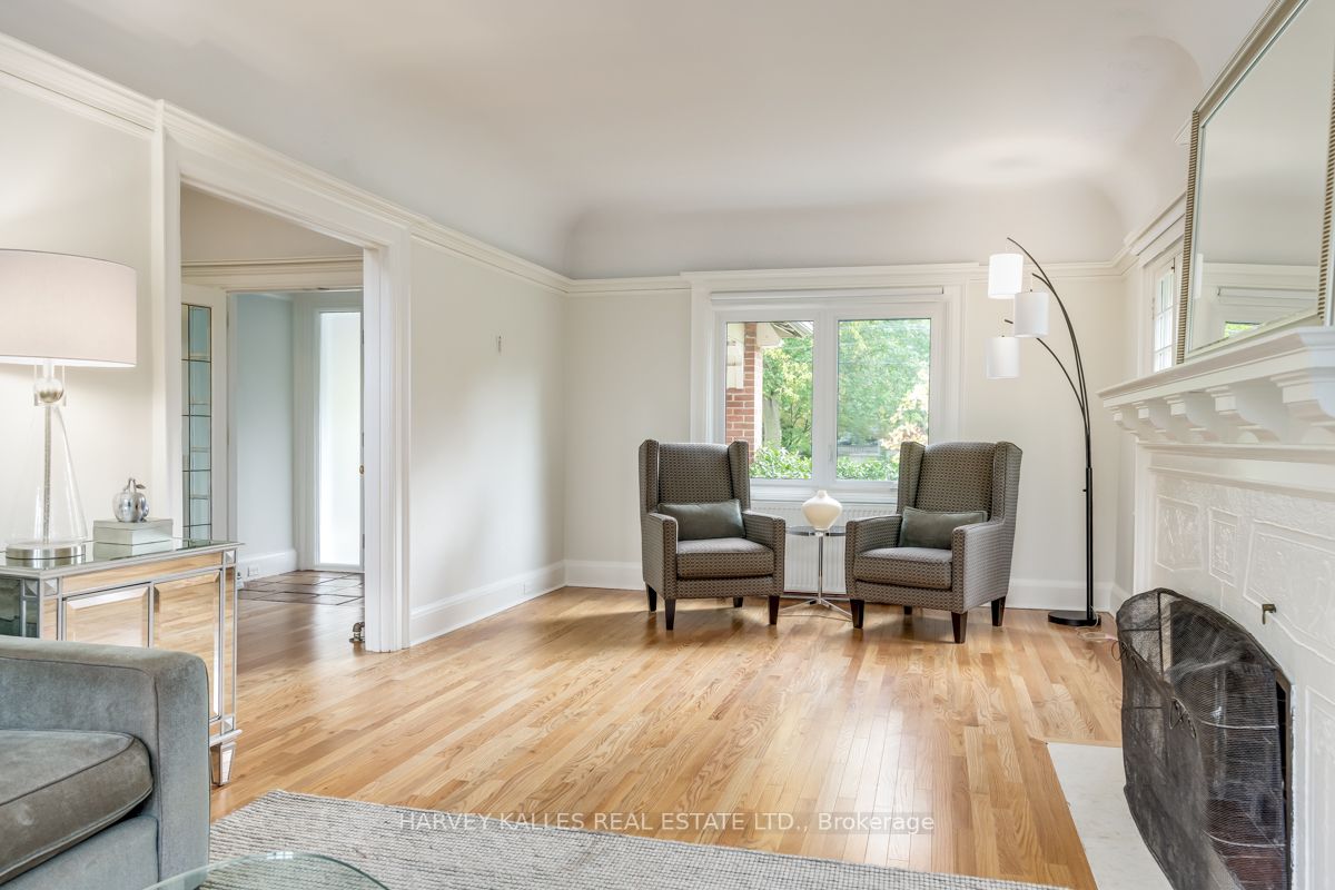 48 Teddington Park Ave